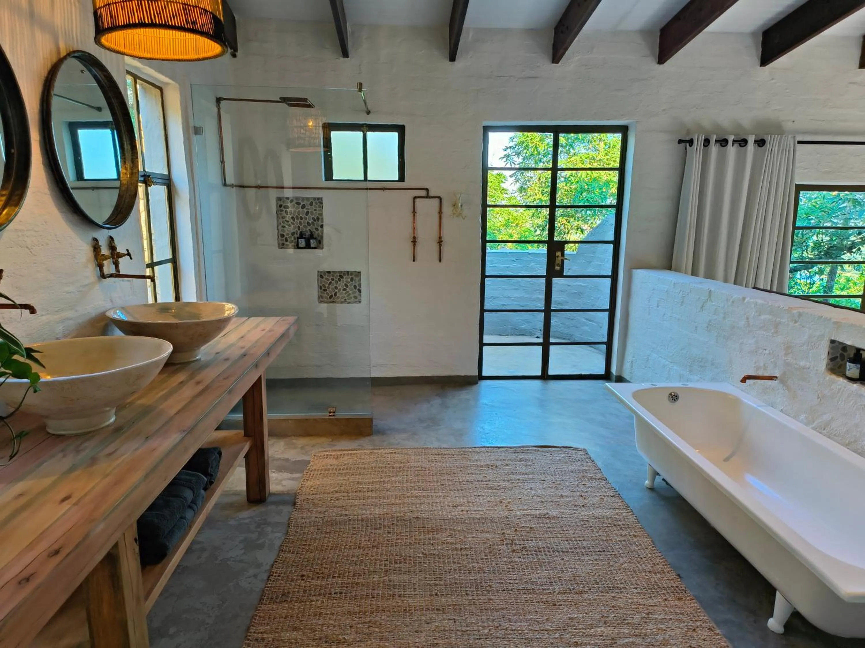Bathroom in Eloff Guest House and Gallery