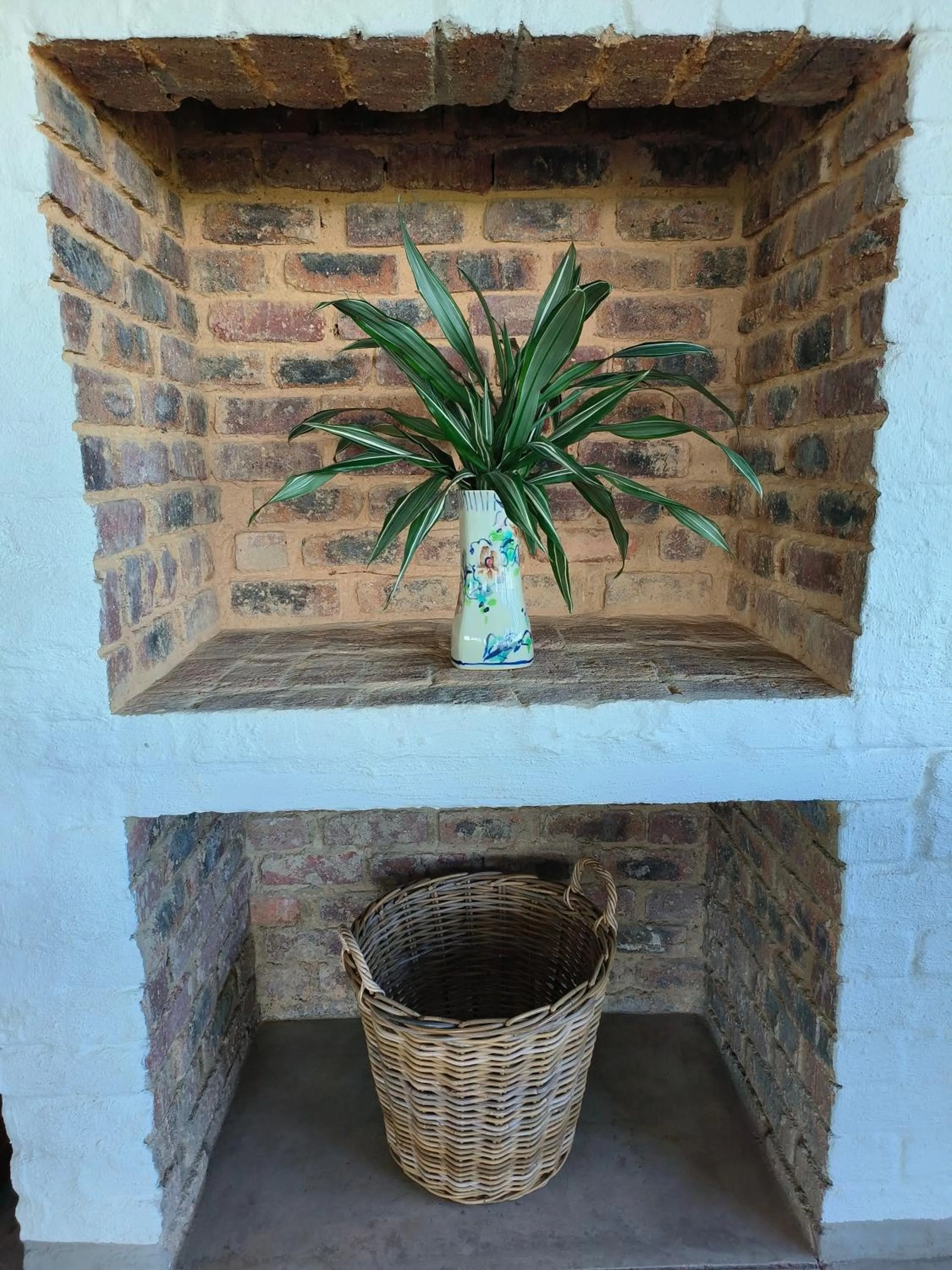 flat iron in Eloff Guest House and Gallery