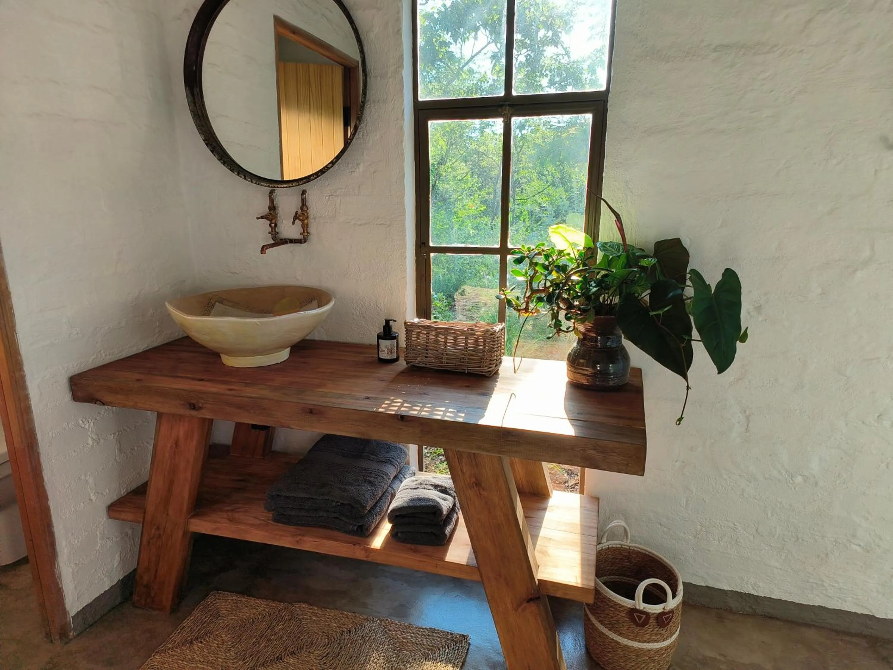 Bathroom in Eloff Guest House and Gallery