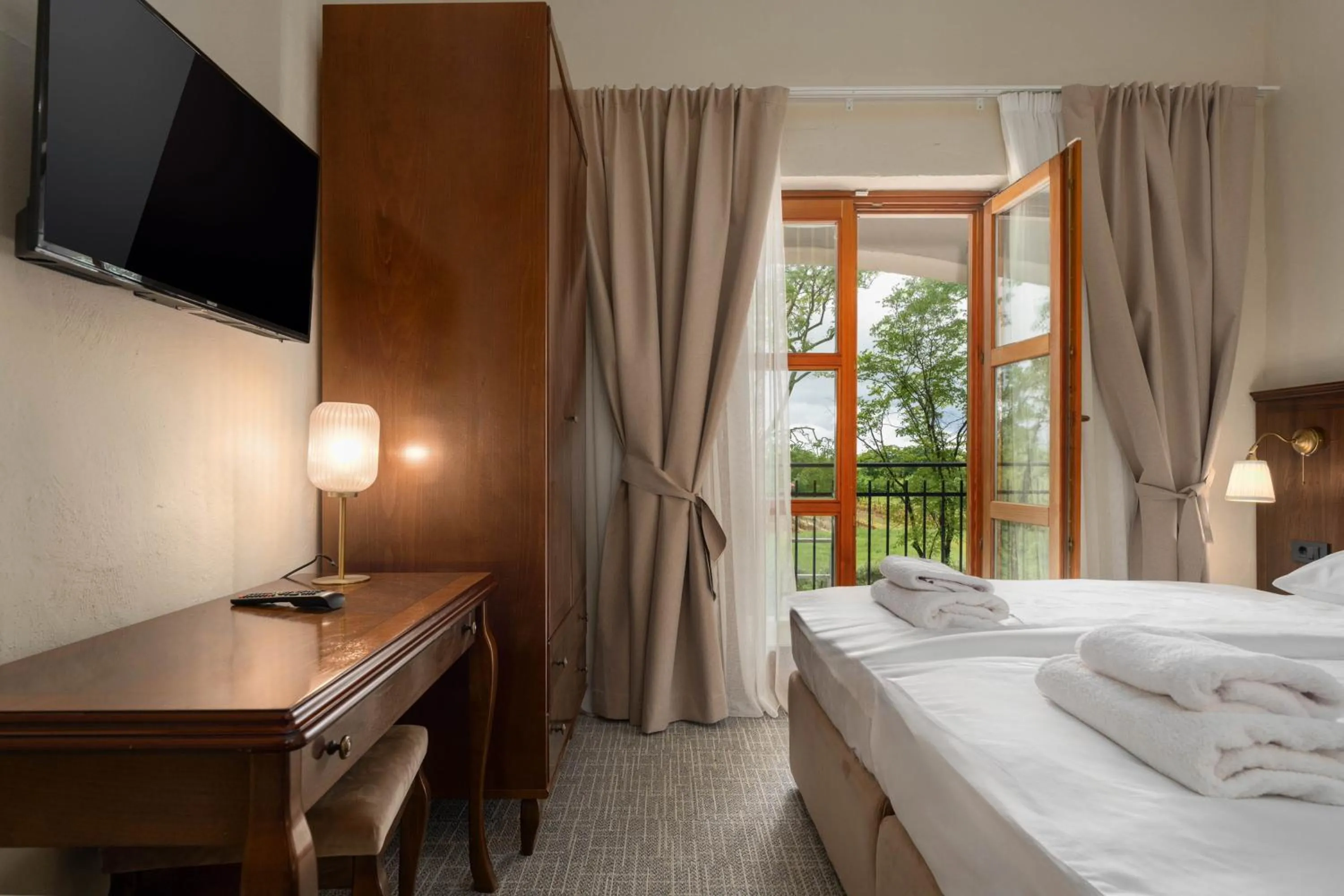 Photo of the whole room, Bed in Boutique Hotel Paradiso
