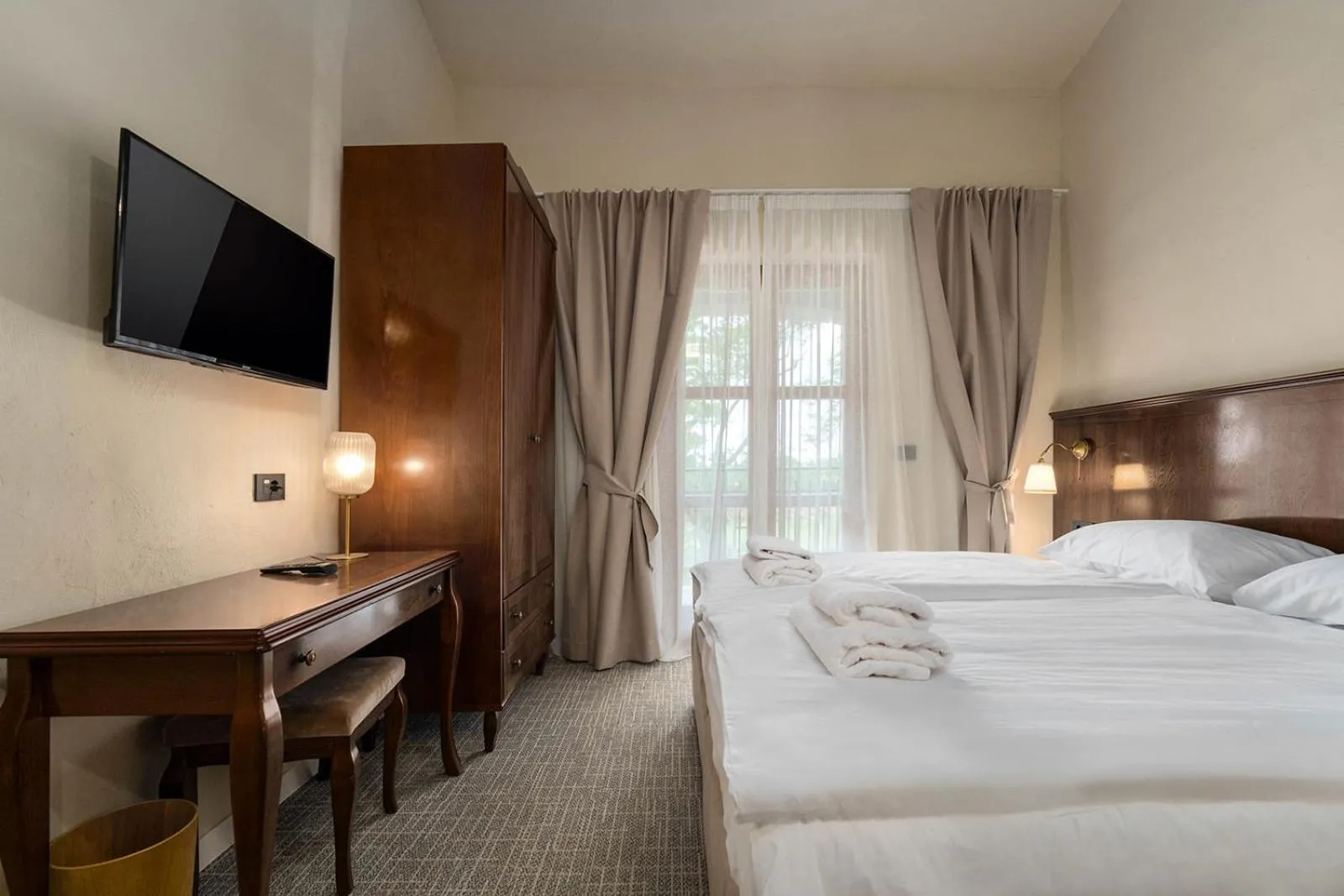 Garden view, Bed in Boutique Hotel Paradiso