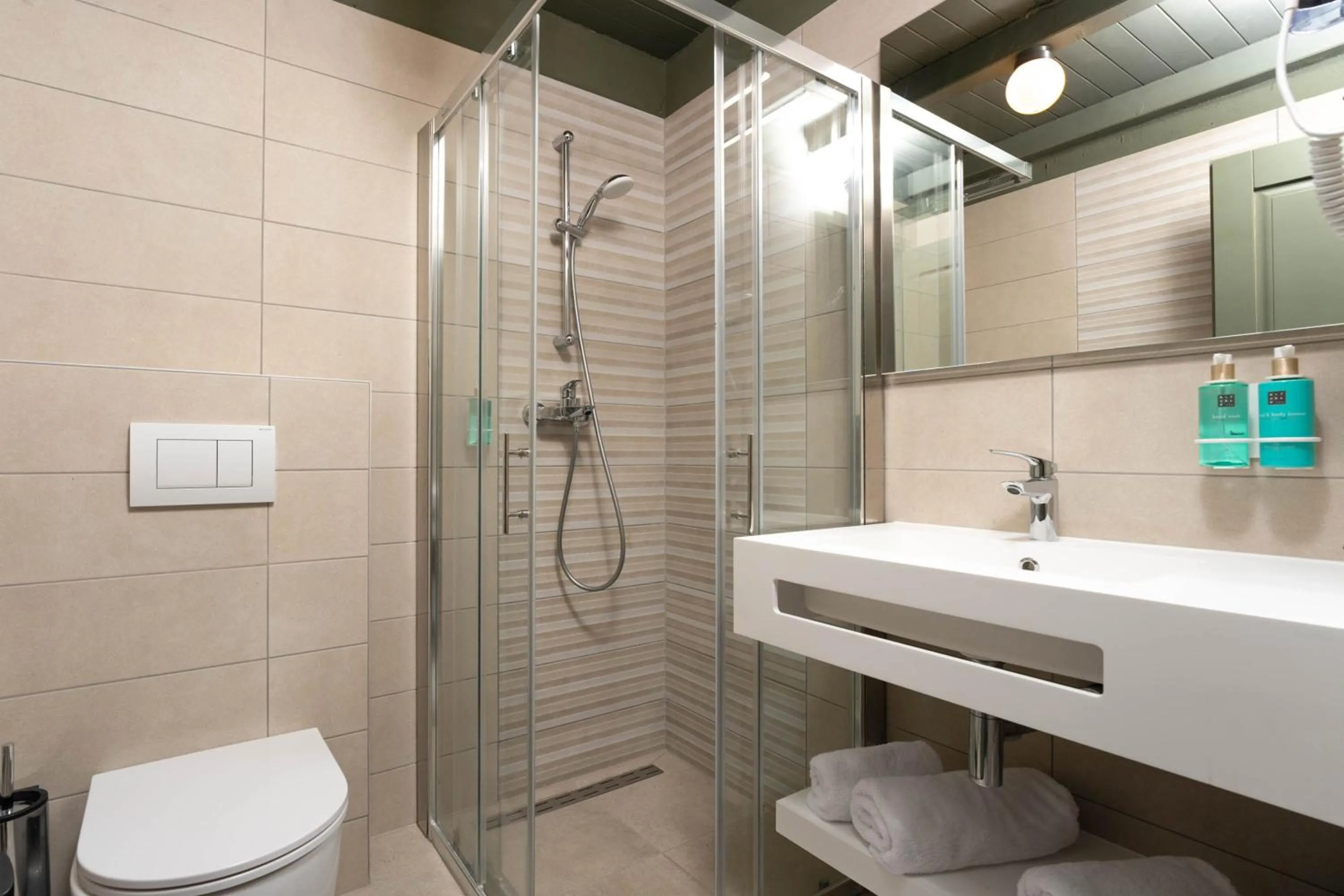 Shower in Boutique Hotel Paradiso