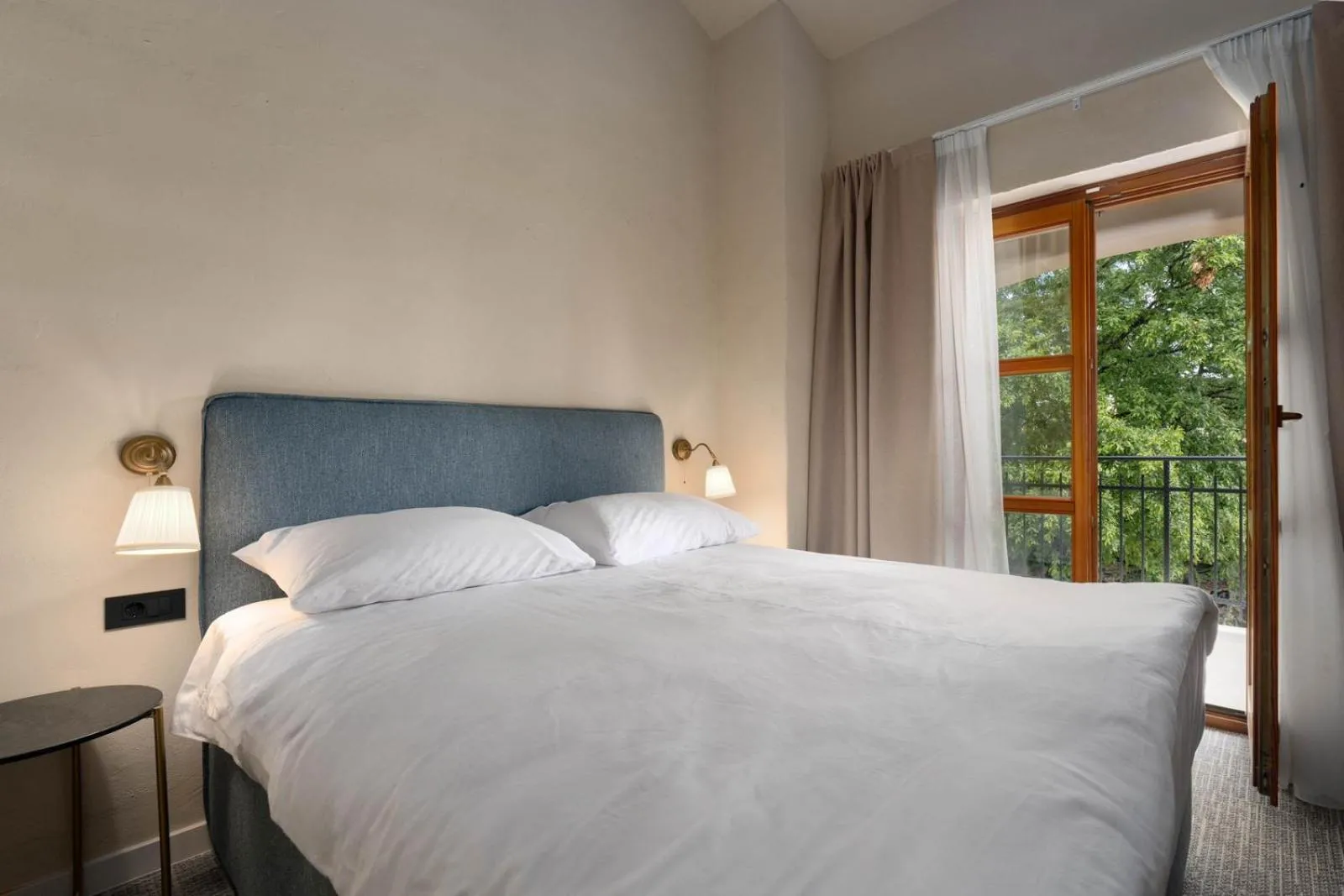 Patio, Bed in Boutique Hotel Paradiso