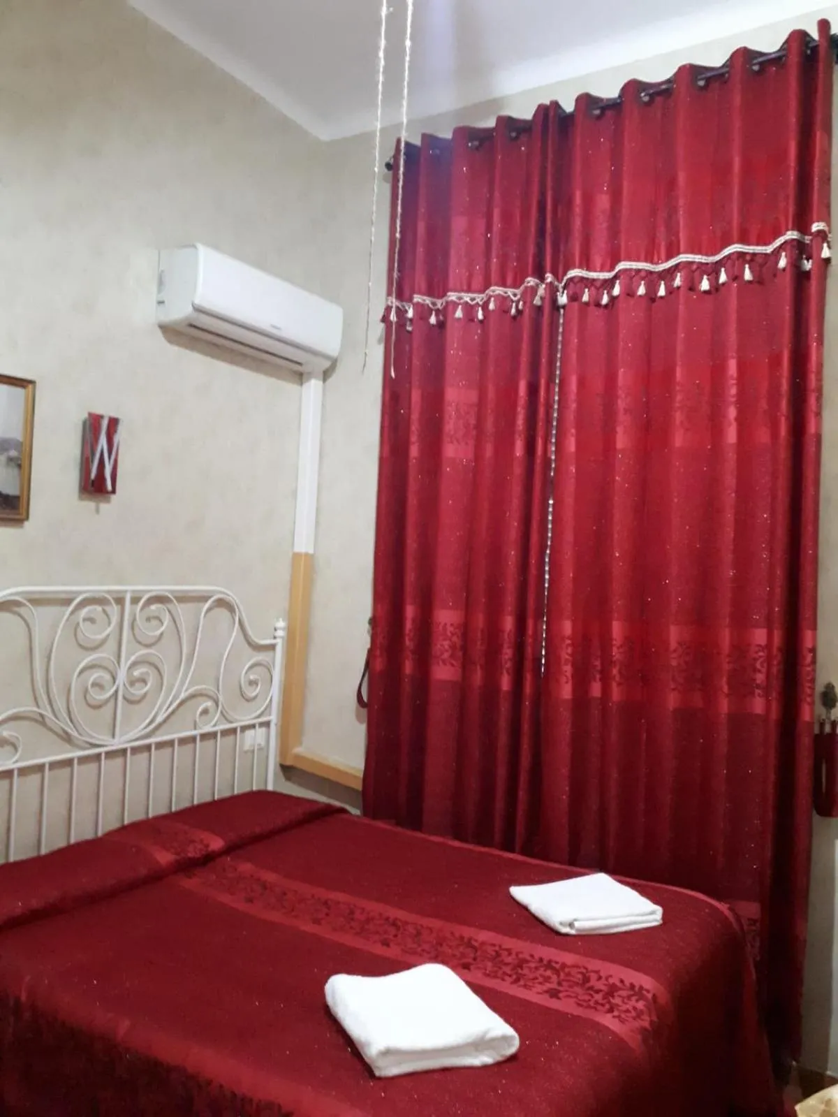 Bed in Botel Inn