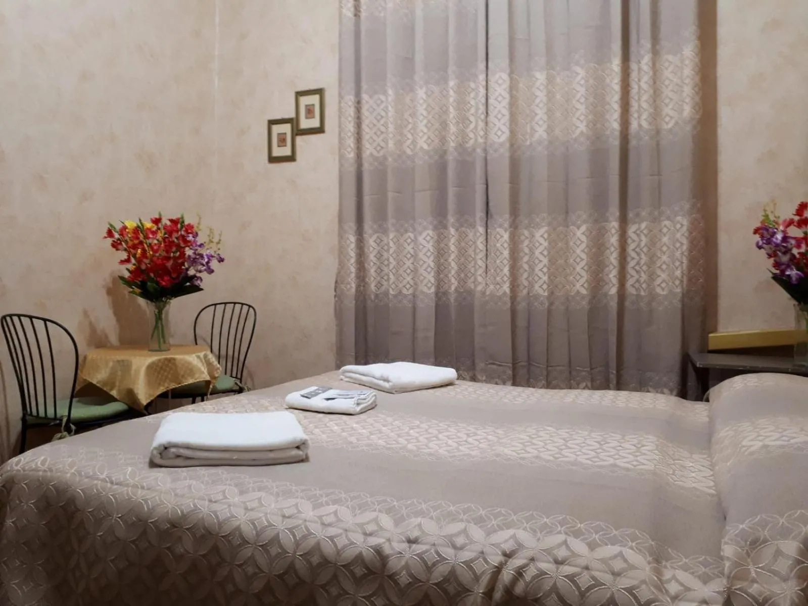 Bed in Botel Inn