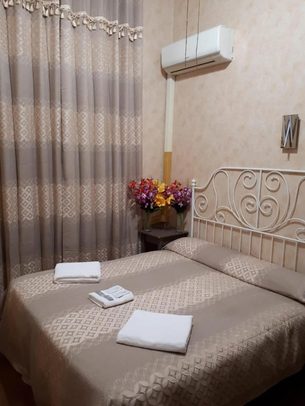 Bed in Botel Inn