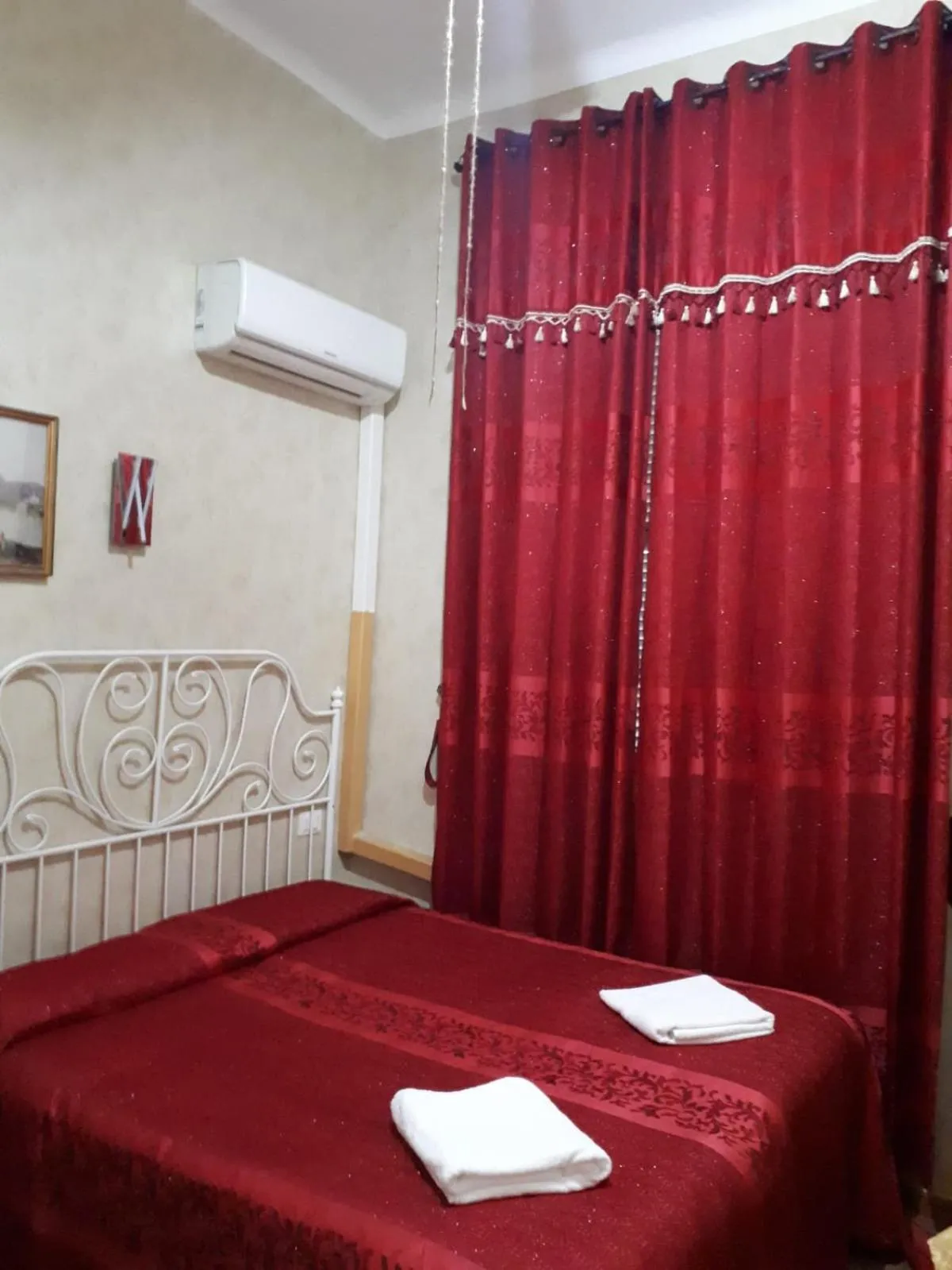 Bed in Botel Inn