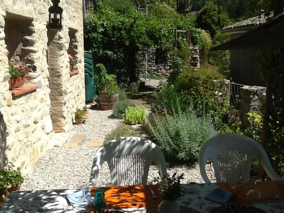 Guests in Maison Aux Lavandes B&B