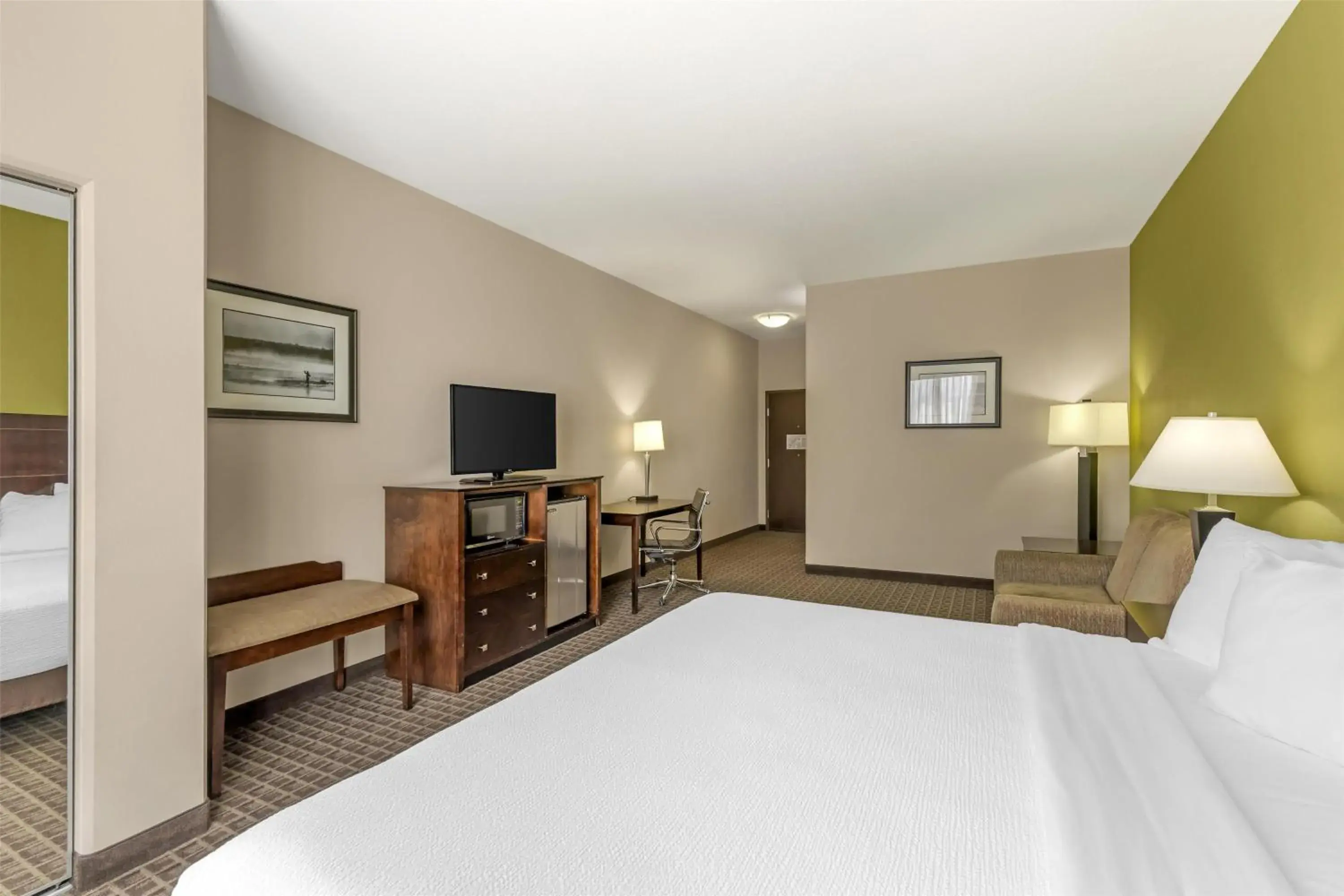 Bedroom, Bed in Best Western Plus Havre Inn & Suites Bedroom, Bed in Best Western Plus Havre Inn & Suites