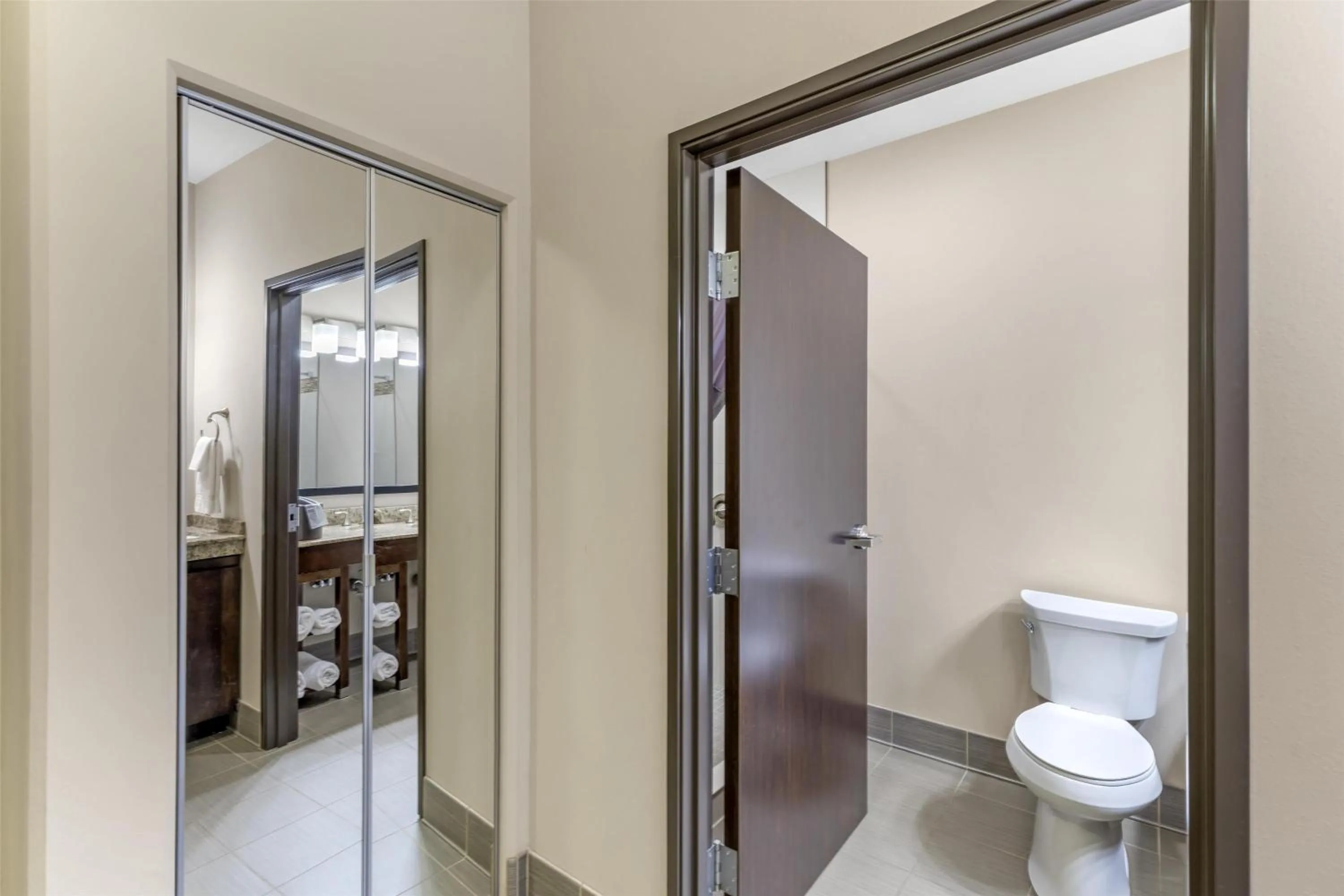 Bedroom in Best Western Plus Havre Inn & Suites