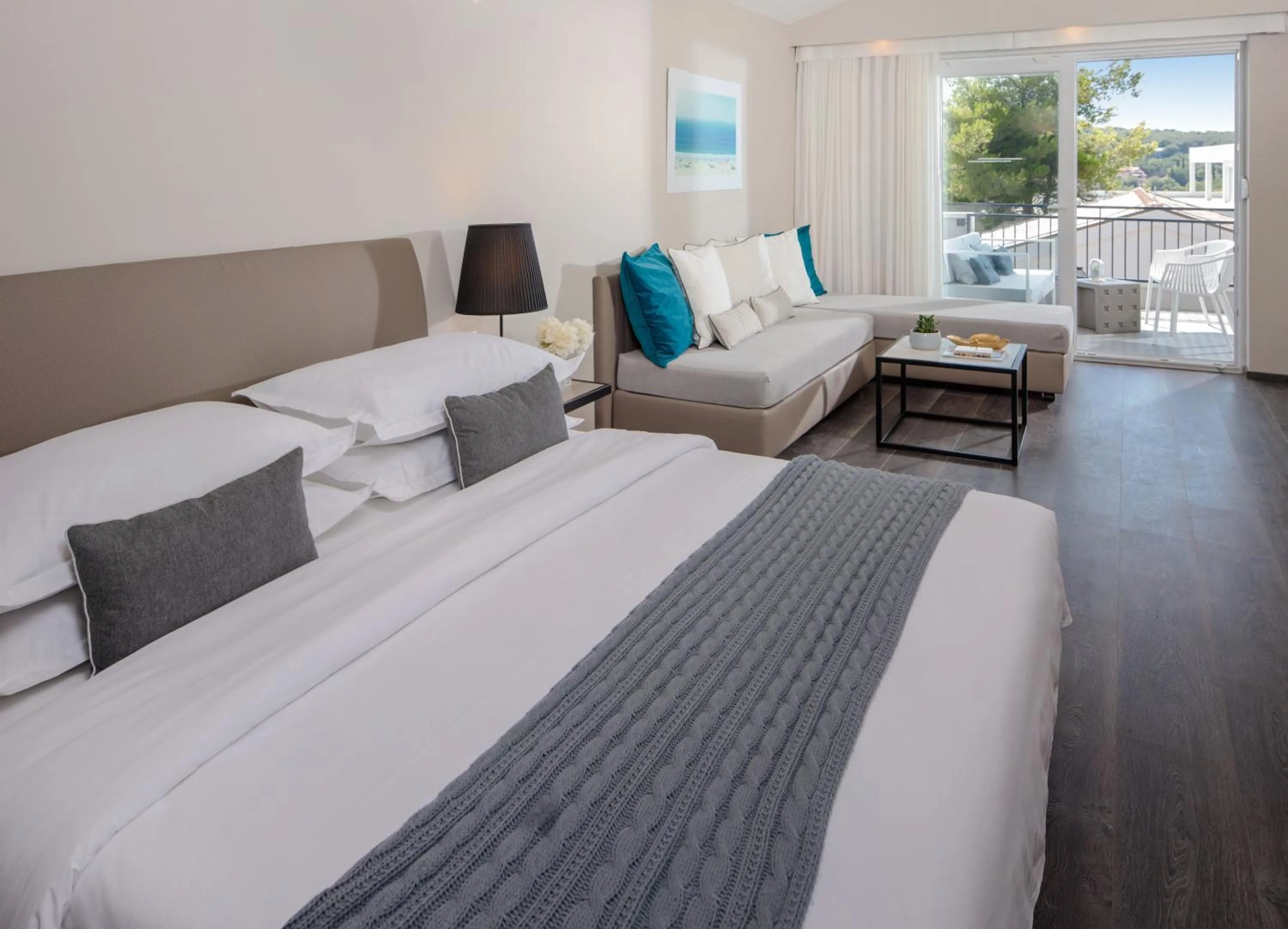 Bedroom, Bed in Gava Waterman Milna Resort – All Inclusive