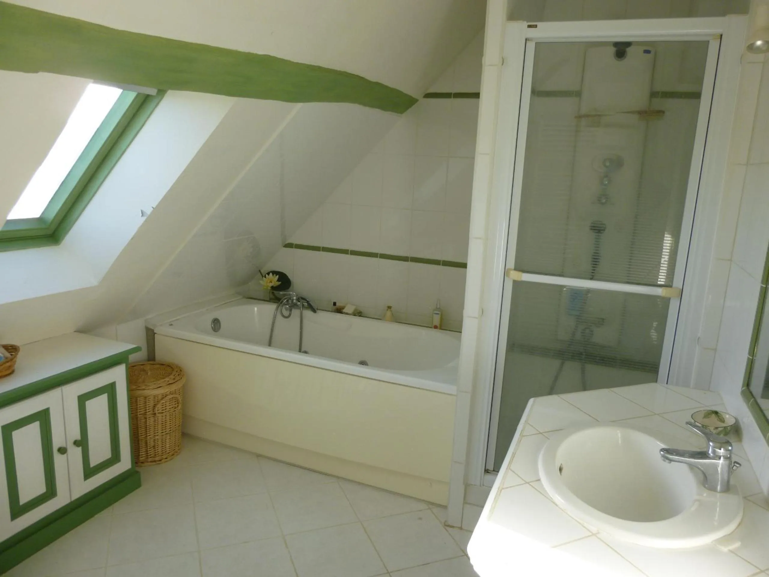 Bathroom in La Sauleraie