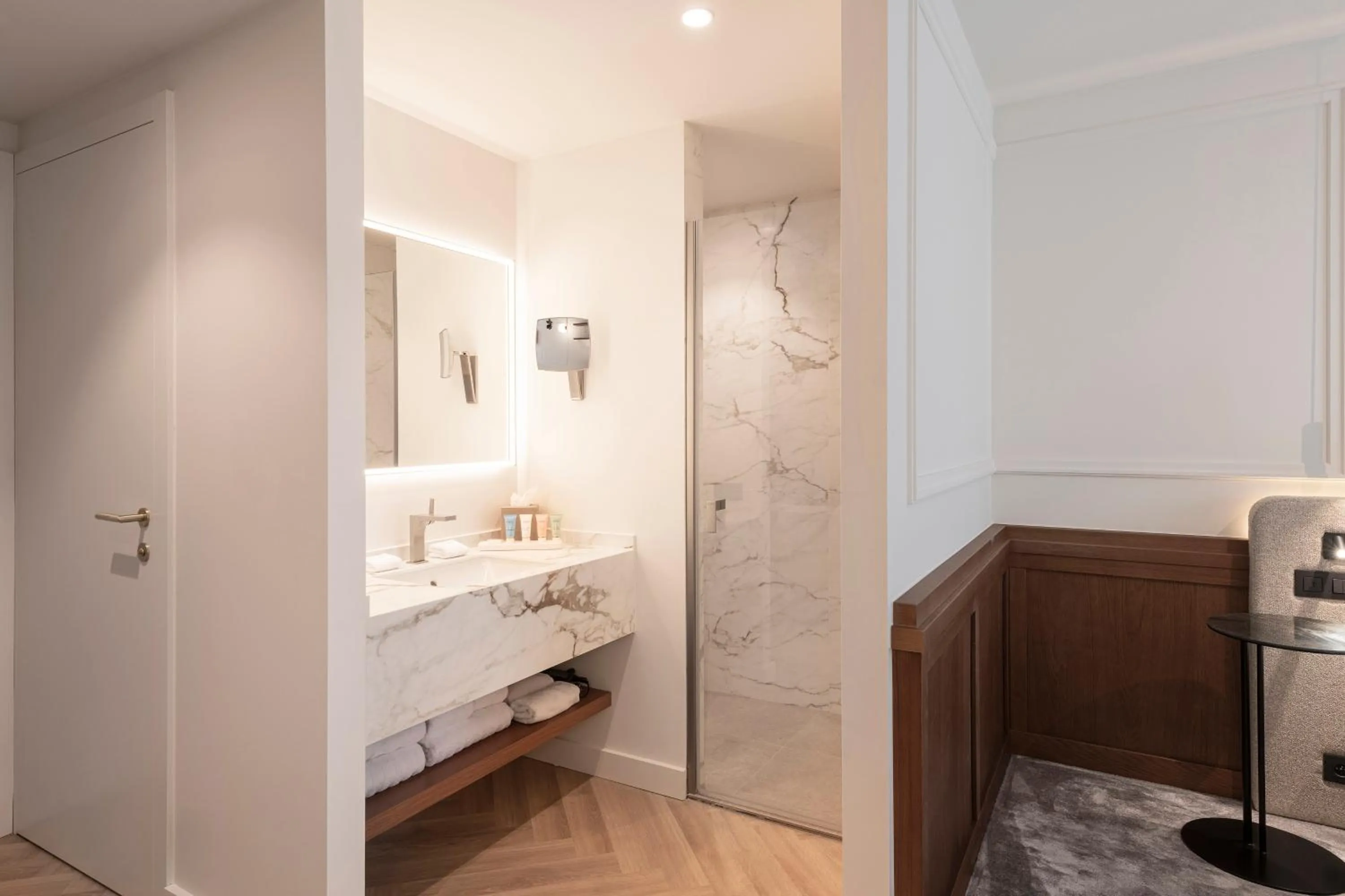 Bathroom in Dukes' Palace Brugge - by Dukes' Hotel Collection