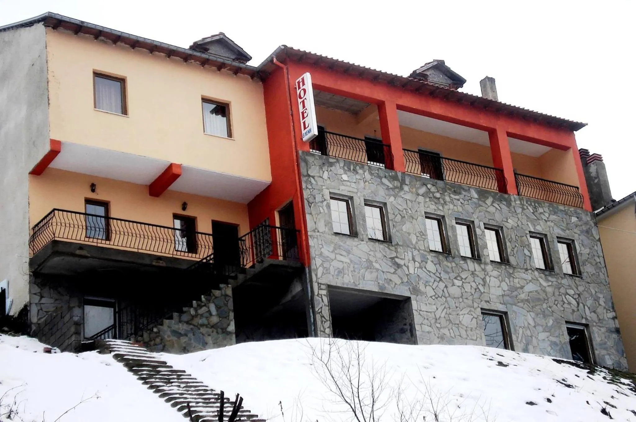 Property building in Eleni's Guesthouse