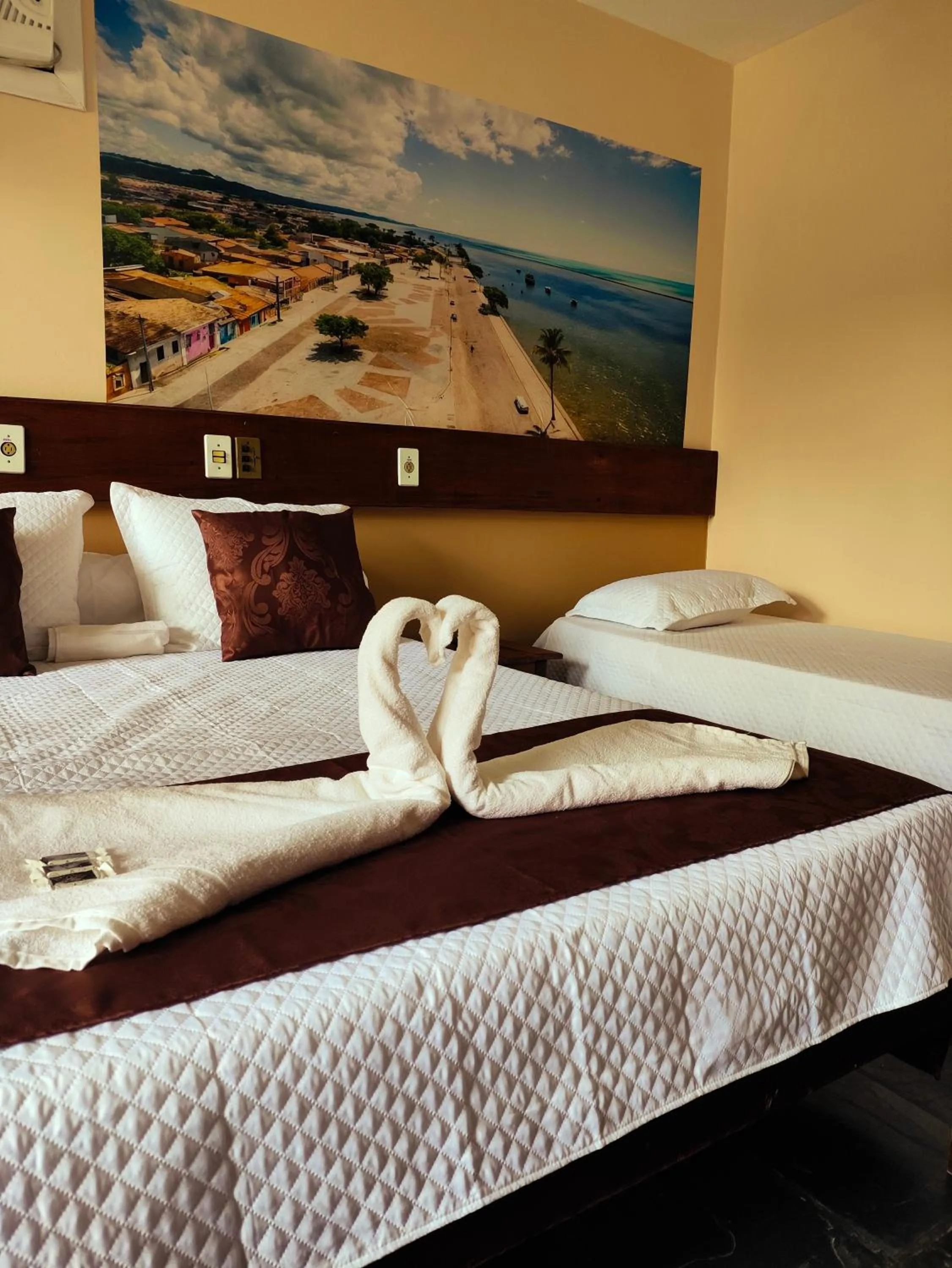 Standard Triple Room in Hotel Trevo do Porto