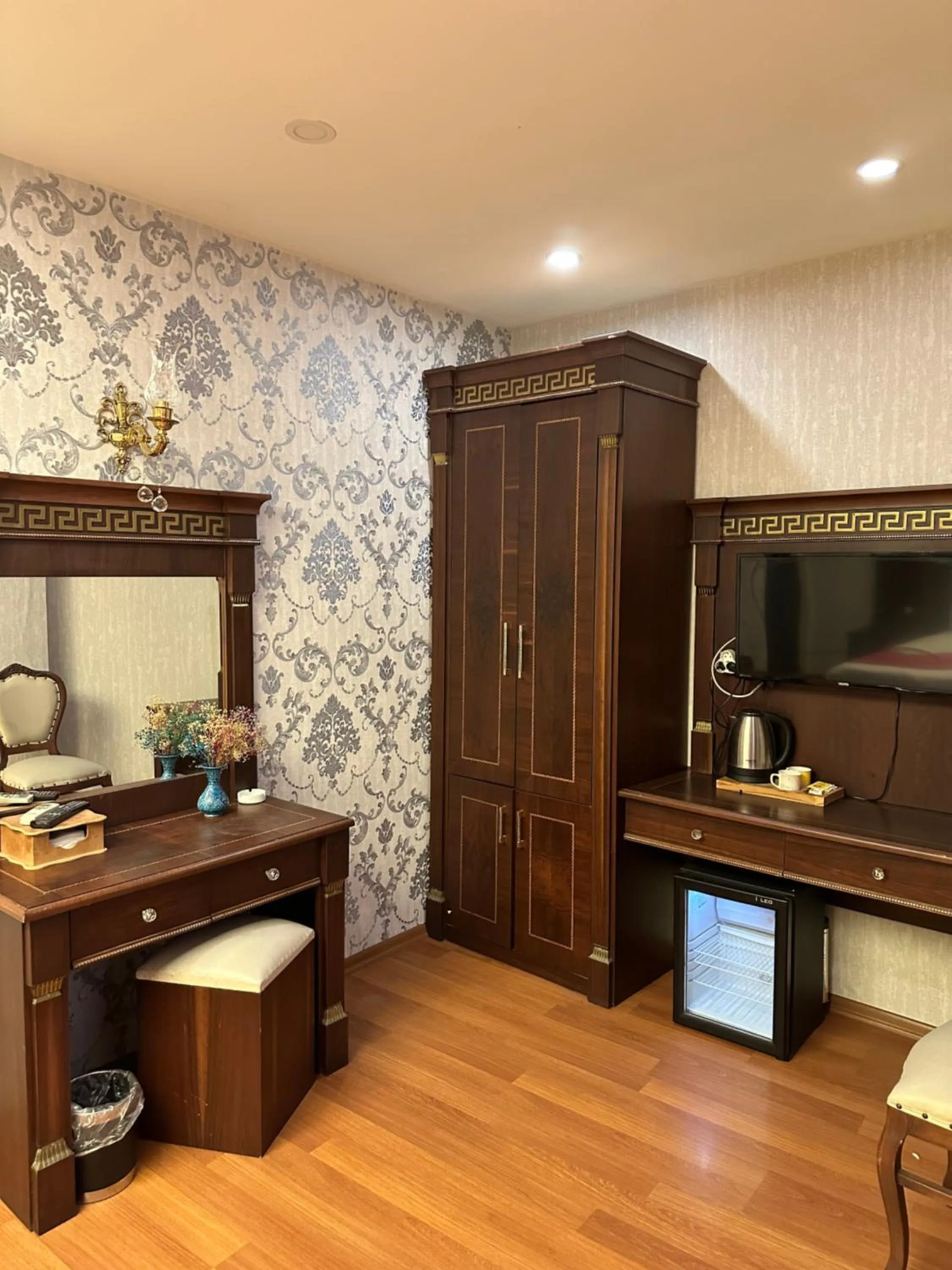 wardrobe in Napolyon hotel