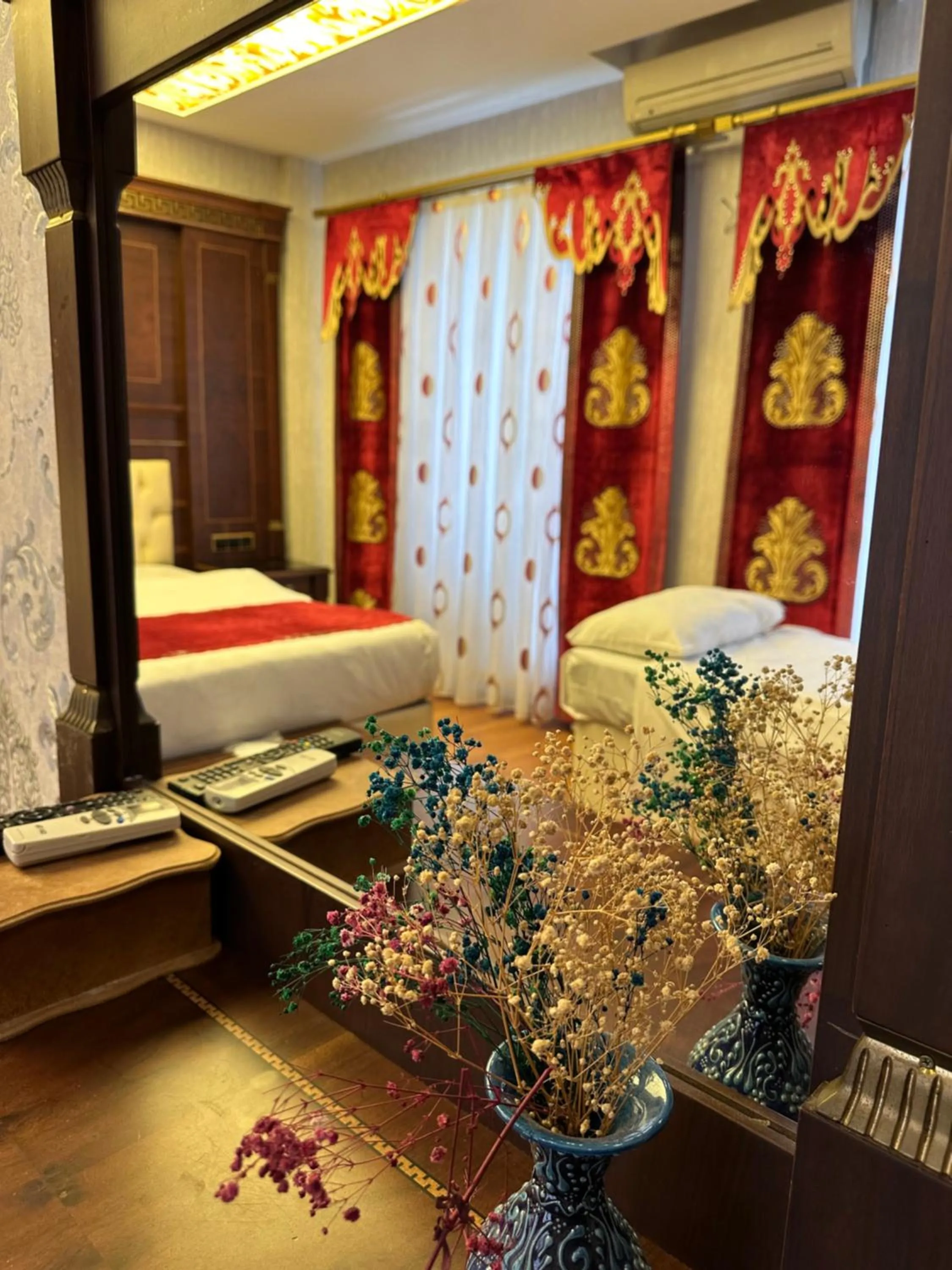 Bedroom, Bed in Napolyon hotel