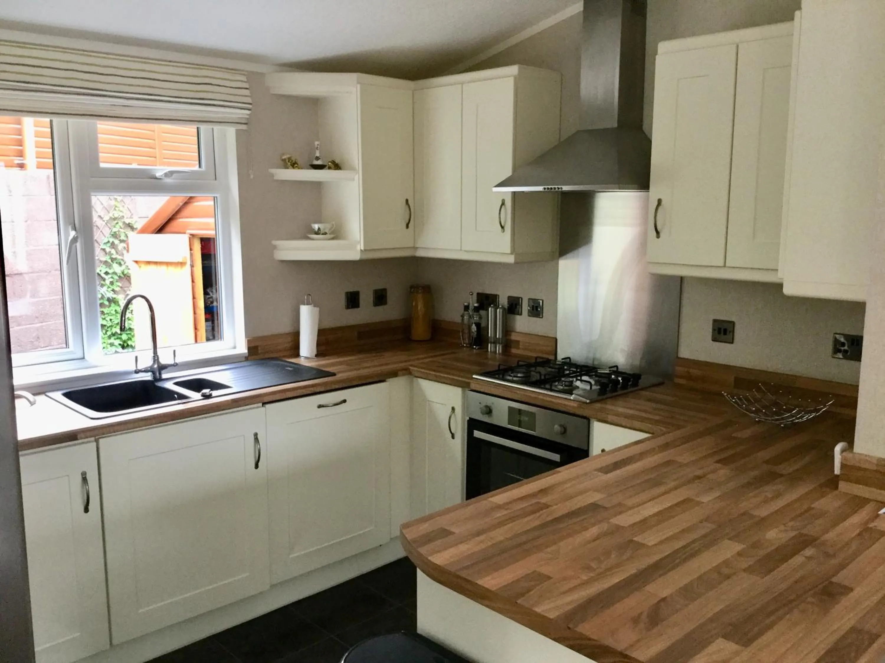 Kitchen or kitchenette in Rannoch Lodge