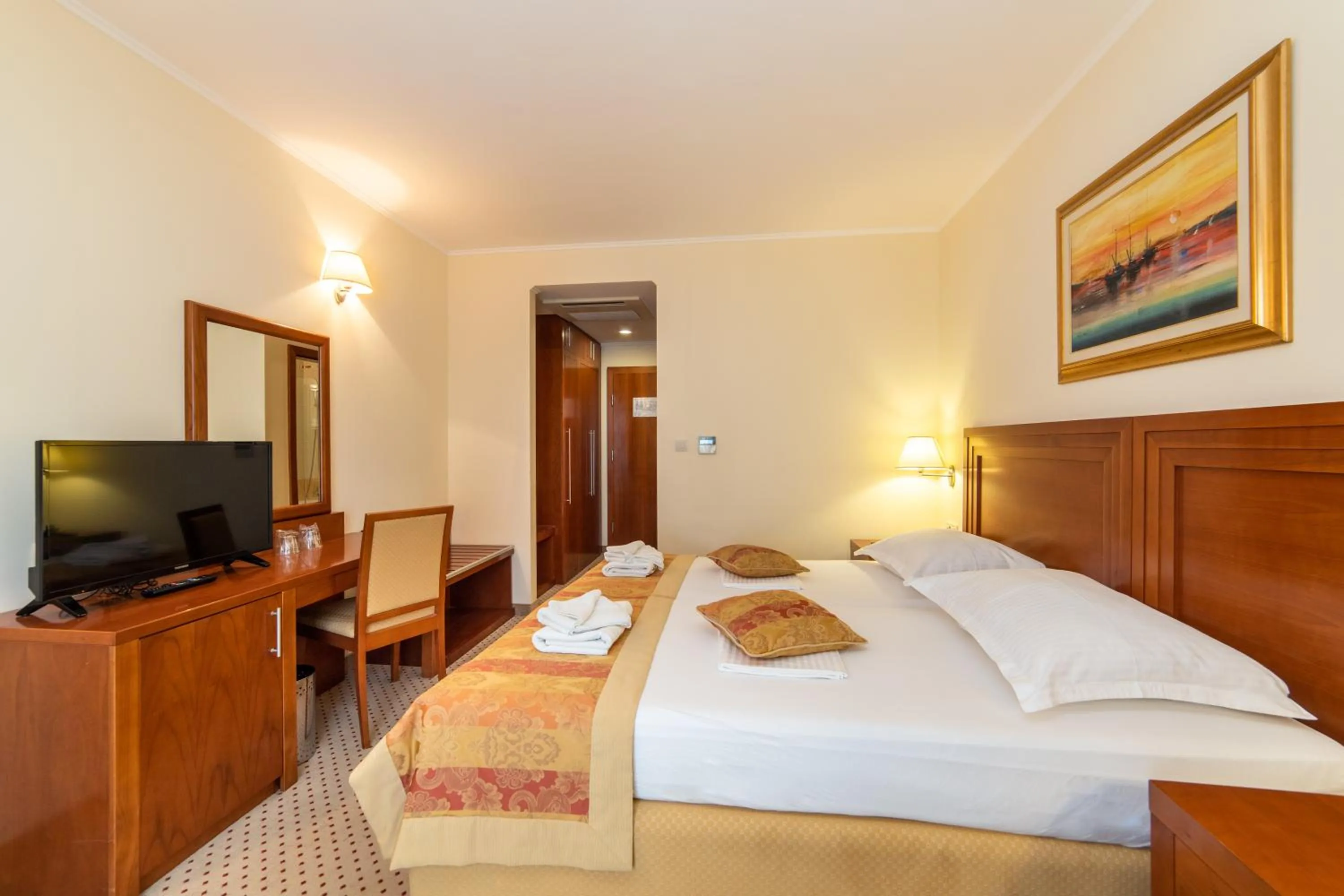 Photo of the whole room, Bed in Hotel Bella Vista