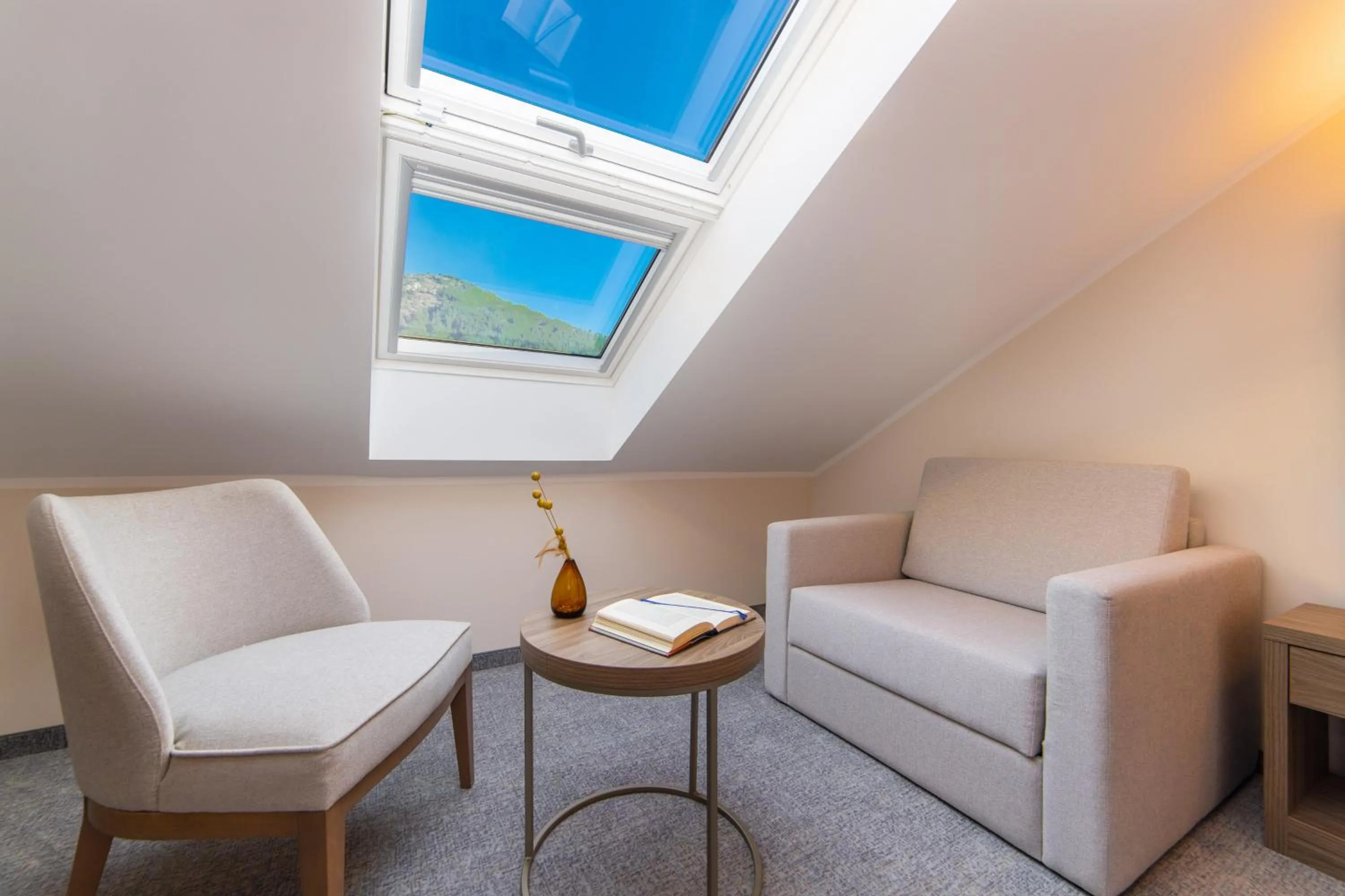 Seating area in Hotel Bella Vista