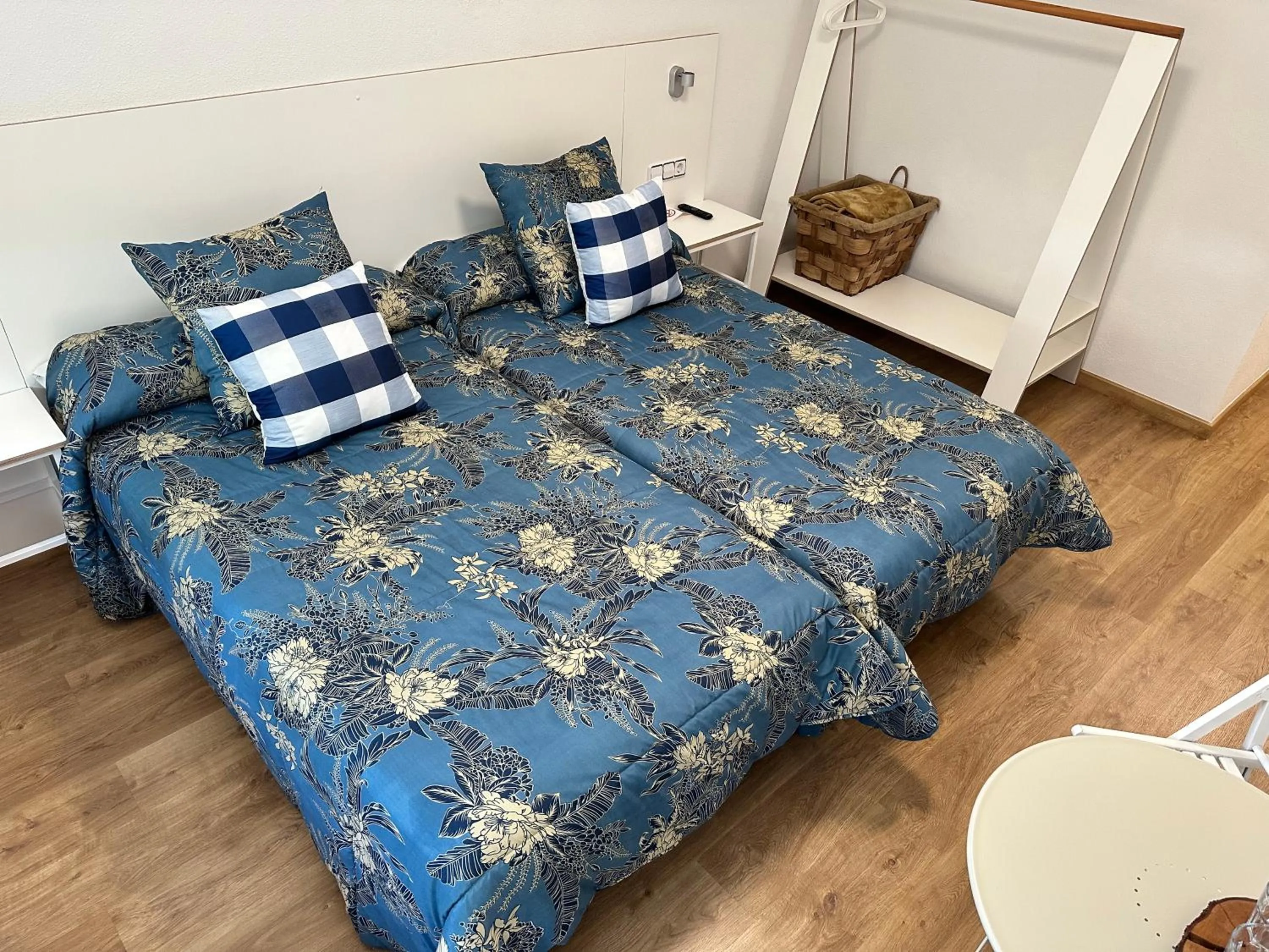 Bedroom, Bed in El Malecon