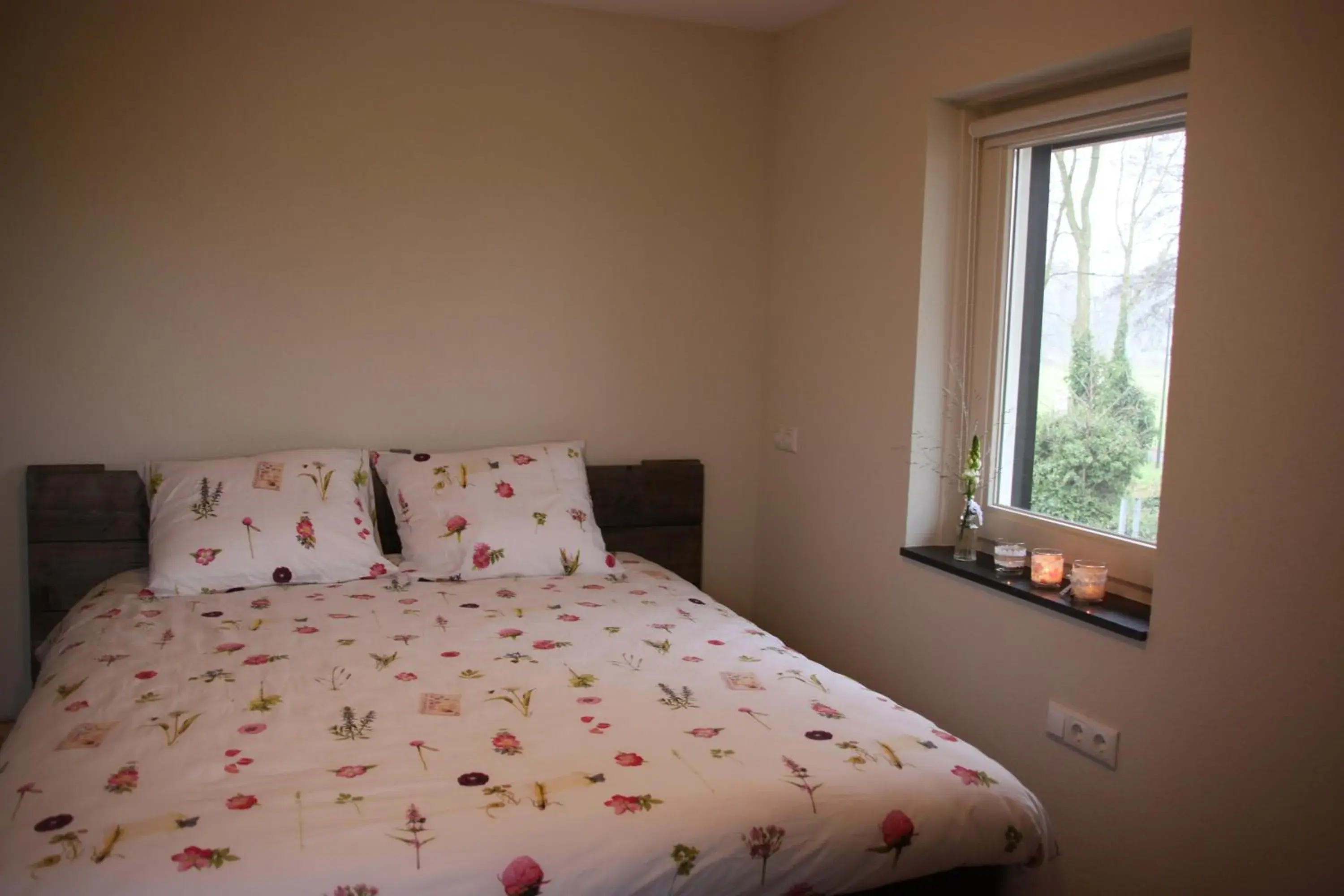 Twin Room with Shower - single occupancy in Bed and Breakfast De Volkelse Hooiberg Twin Room with Shower - single occupancy in Bed and Breakfast De Volkelse Hooiberg