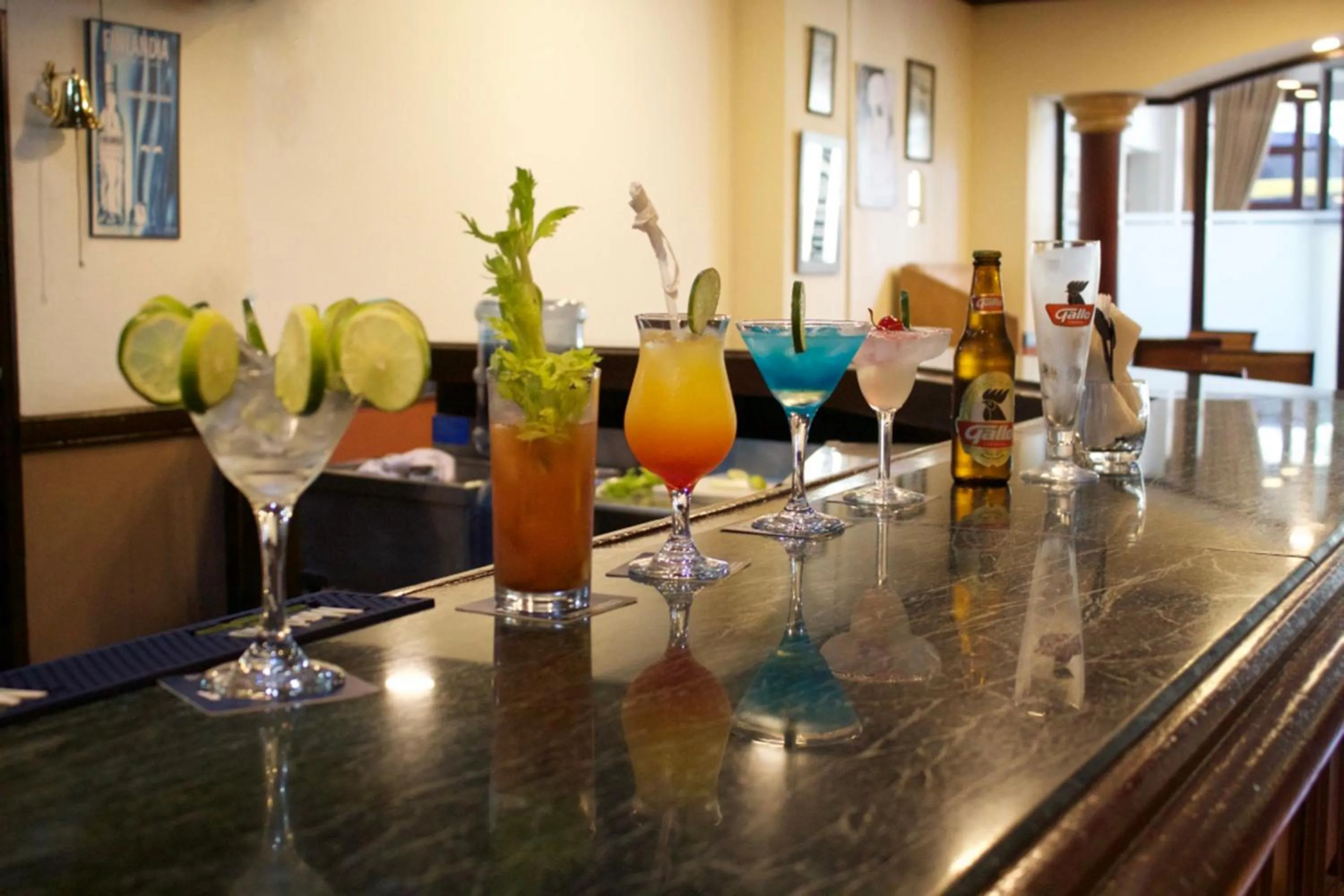 Restaurant/places to eat in Hotel Las Americas