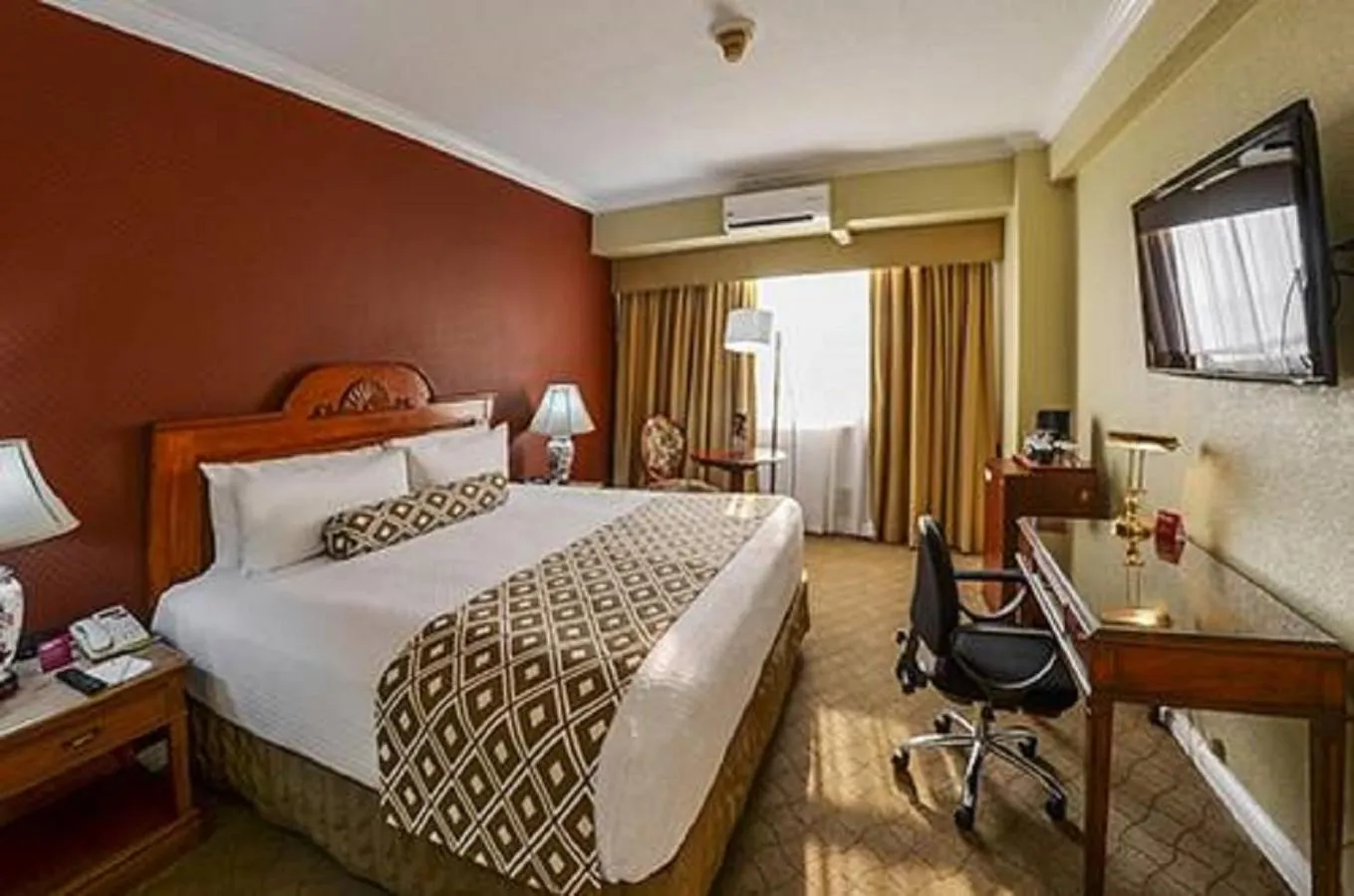 Photo of the whole room, Bed in Hotel Las Americas