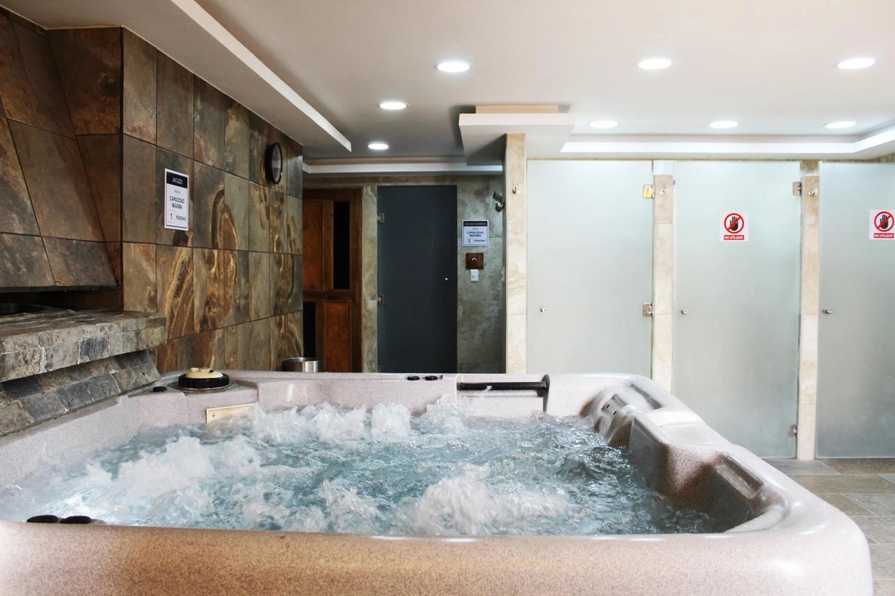 Hot Tub in Hotel Las Americas