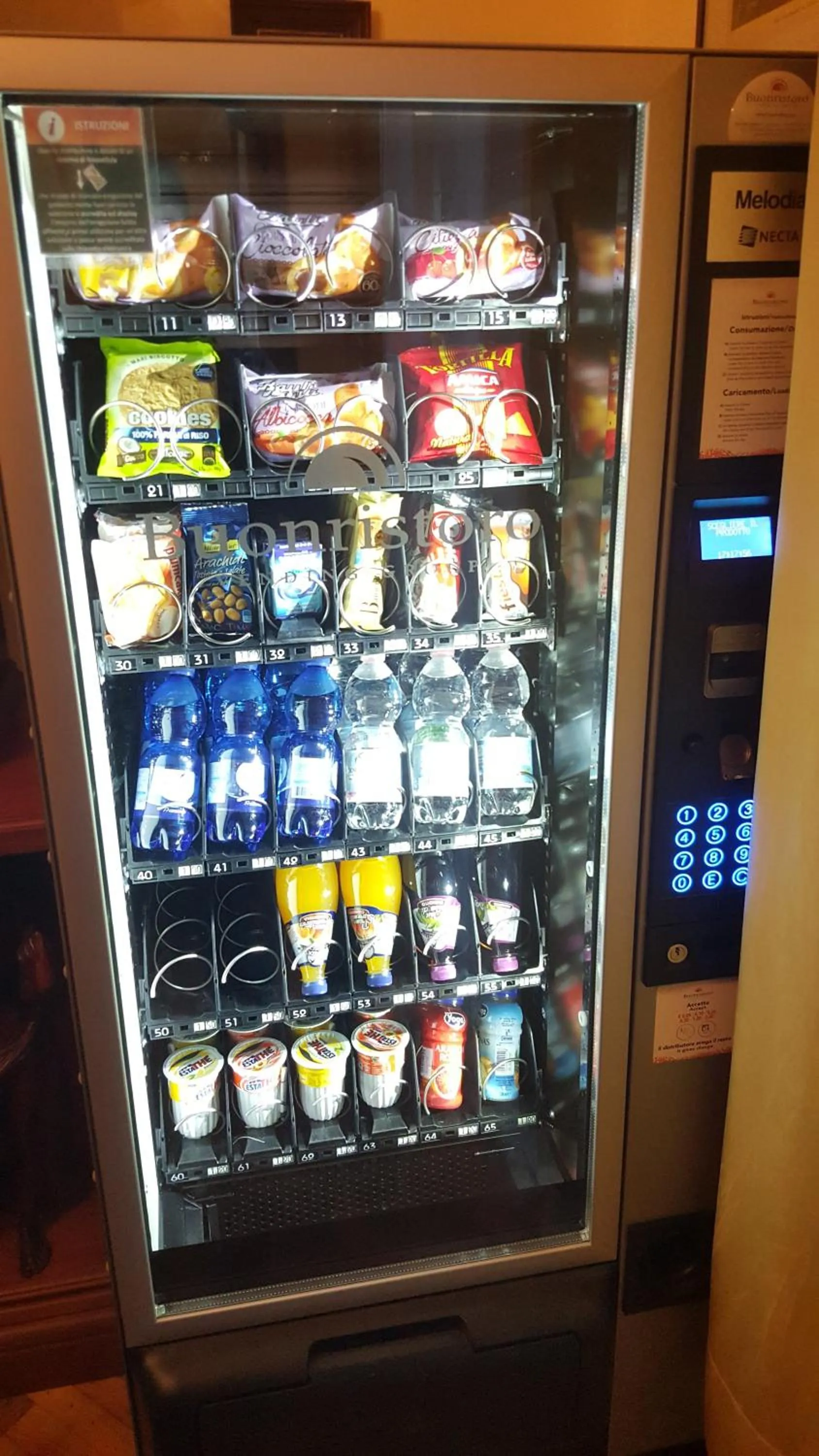 Restaurant/places to eat in Royal Suite