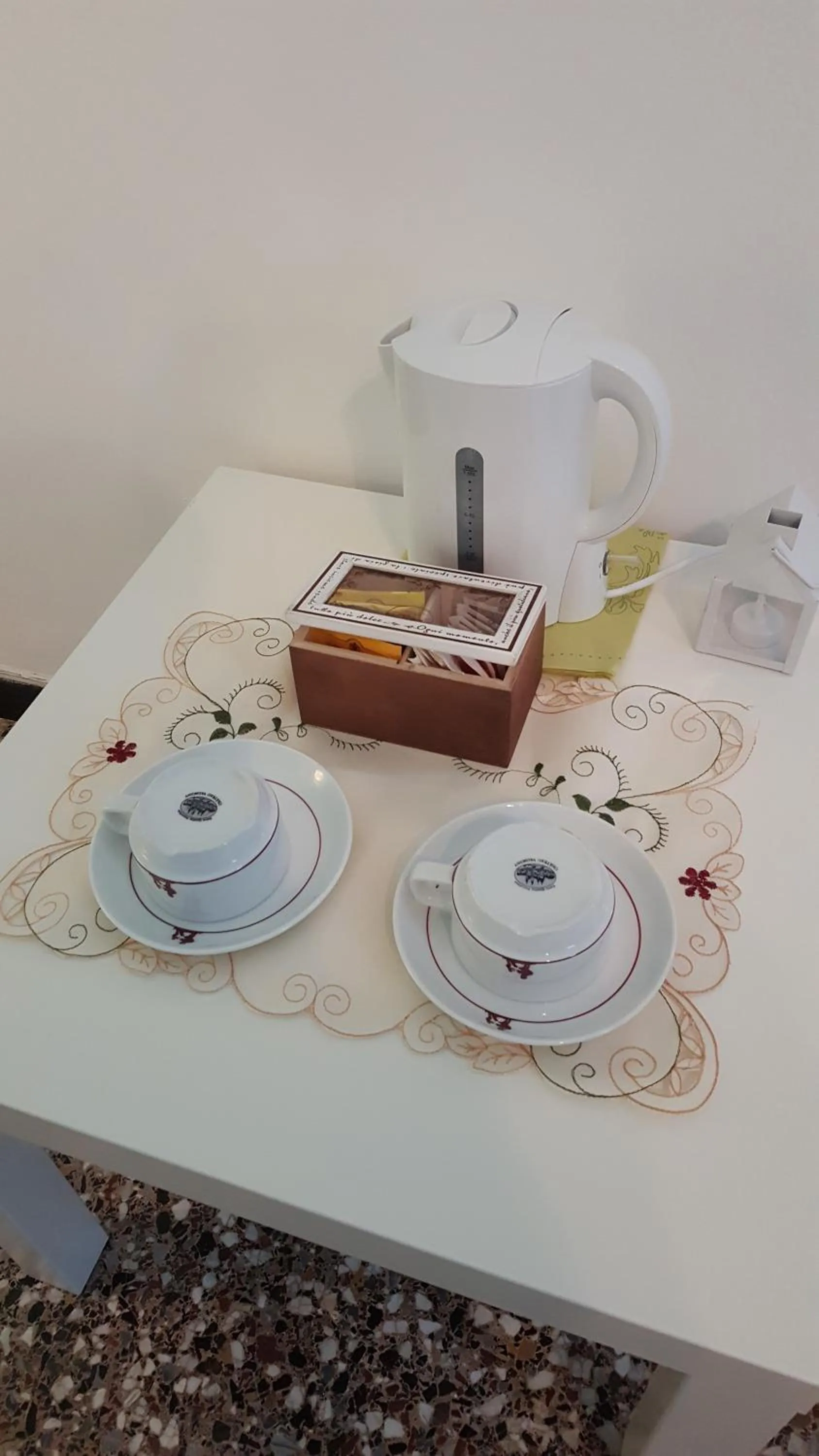 Food and drinks in Royal Suite