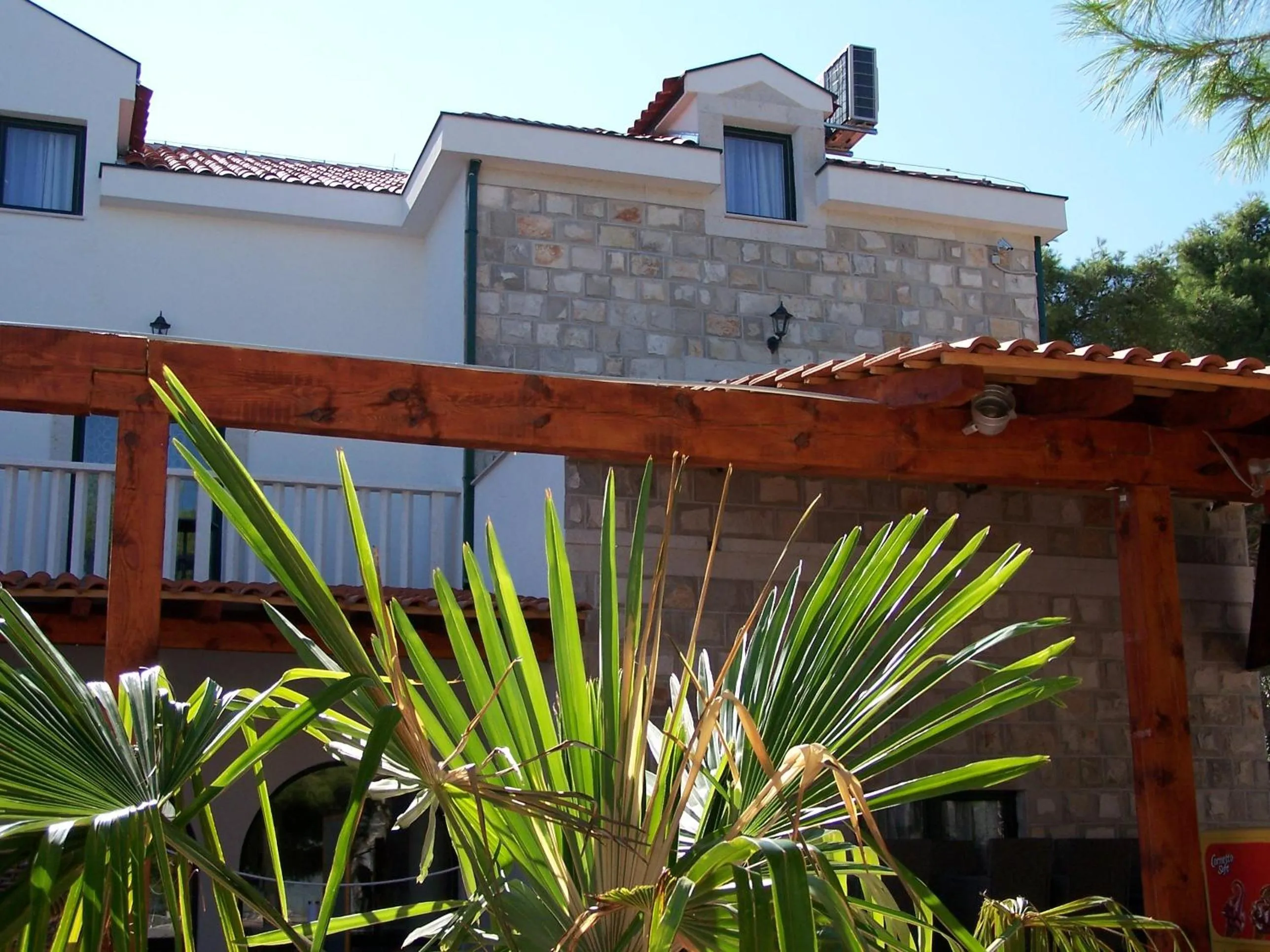 Facade/entrance in Hotel Sveti Kriz