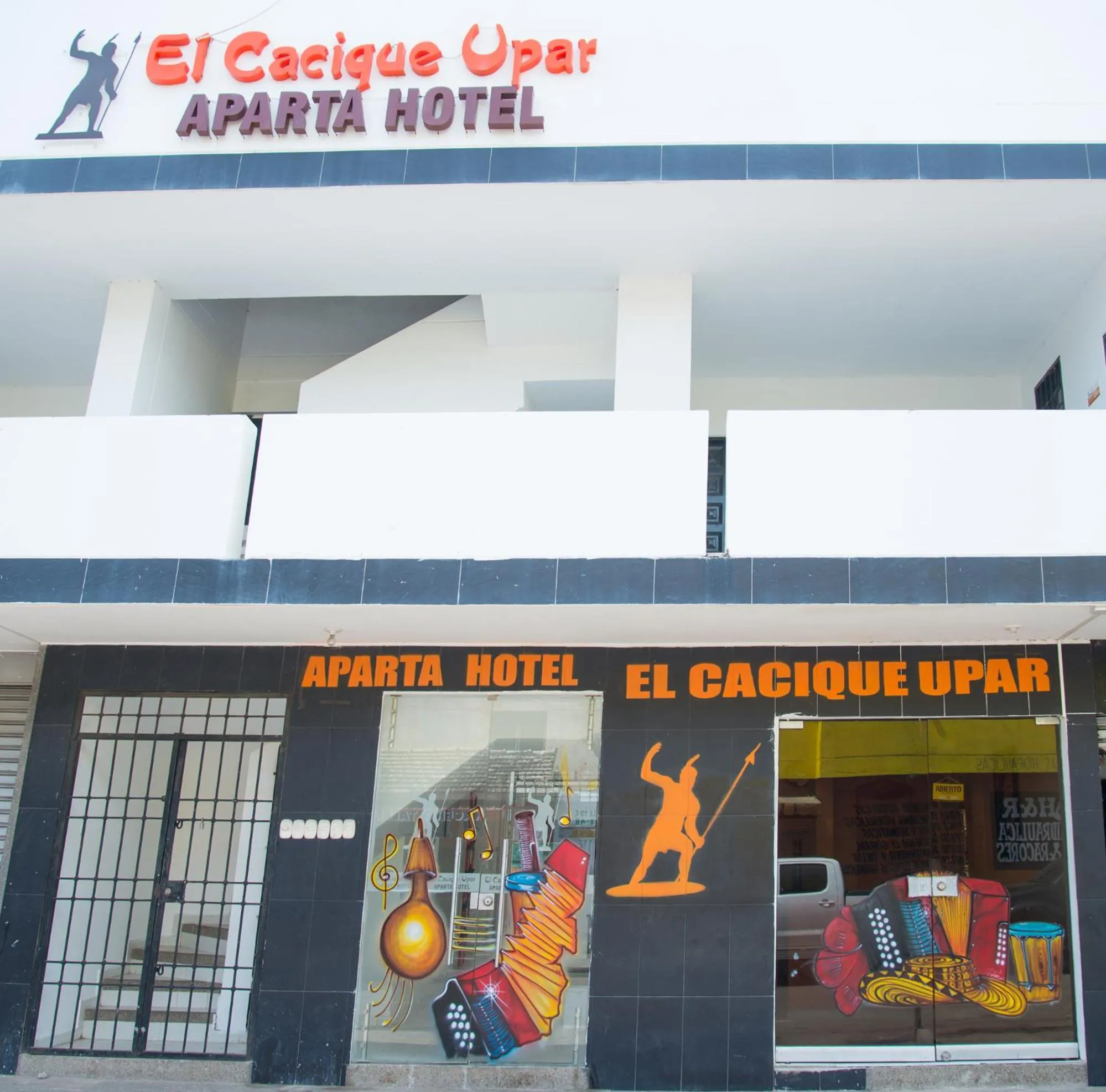 Property building in Aparta Hotel El Cacique Upar