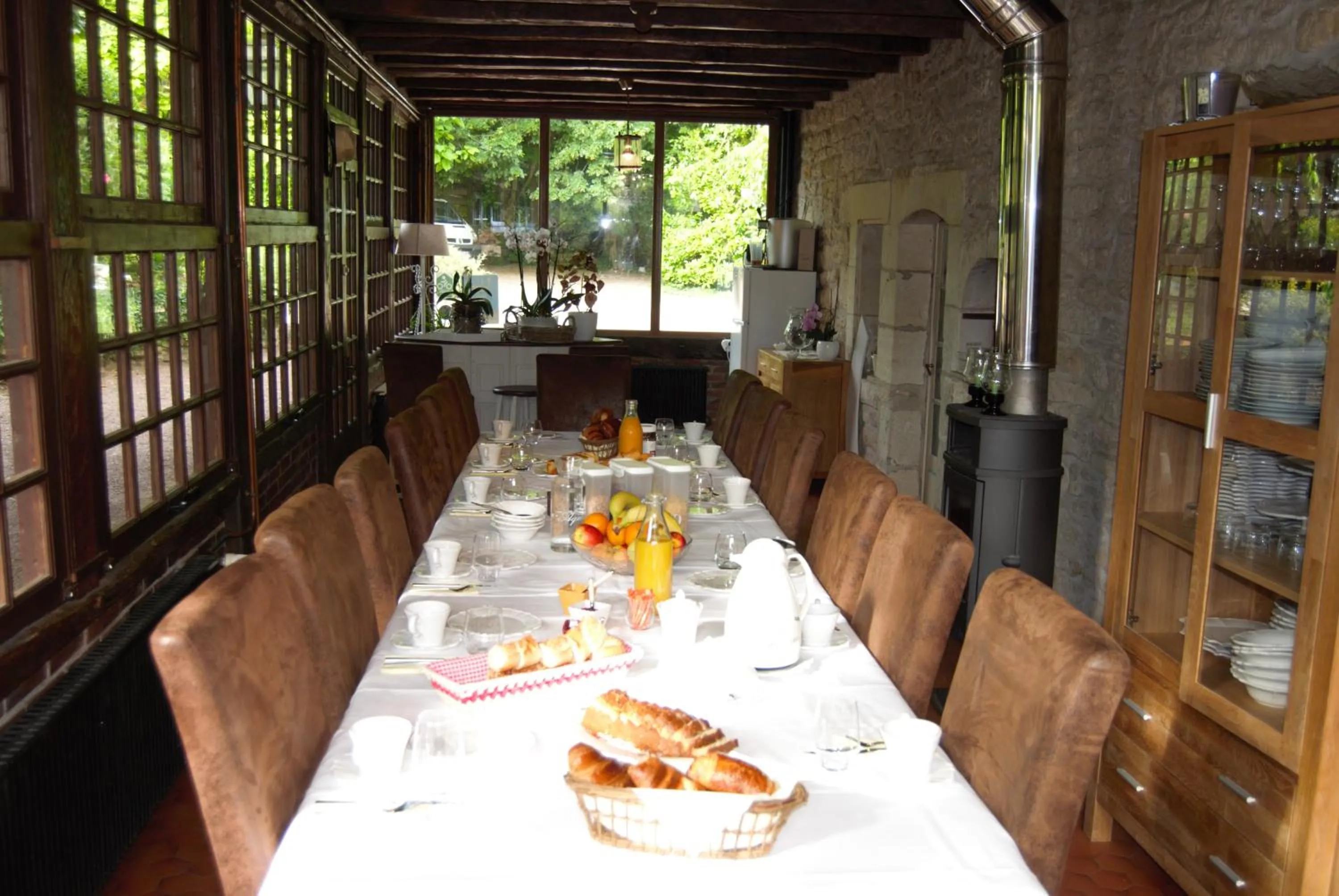 Restaurant/places to eat in La Pouillyzotte