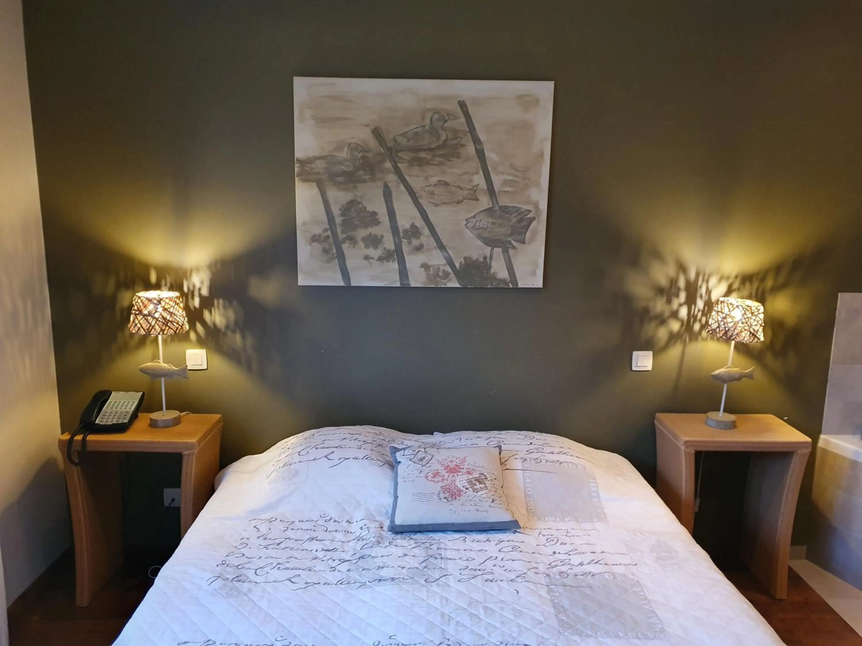 Bed in B&B De Edelsteen