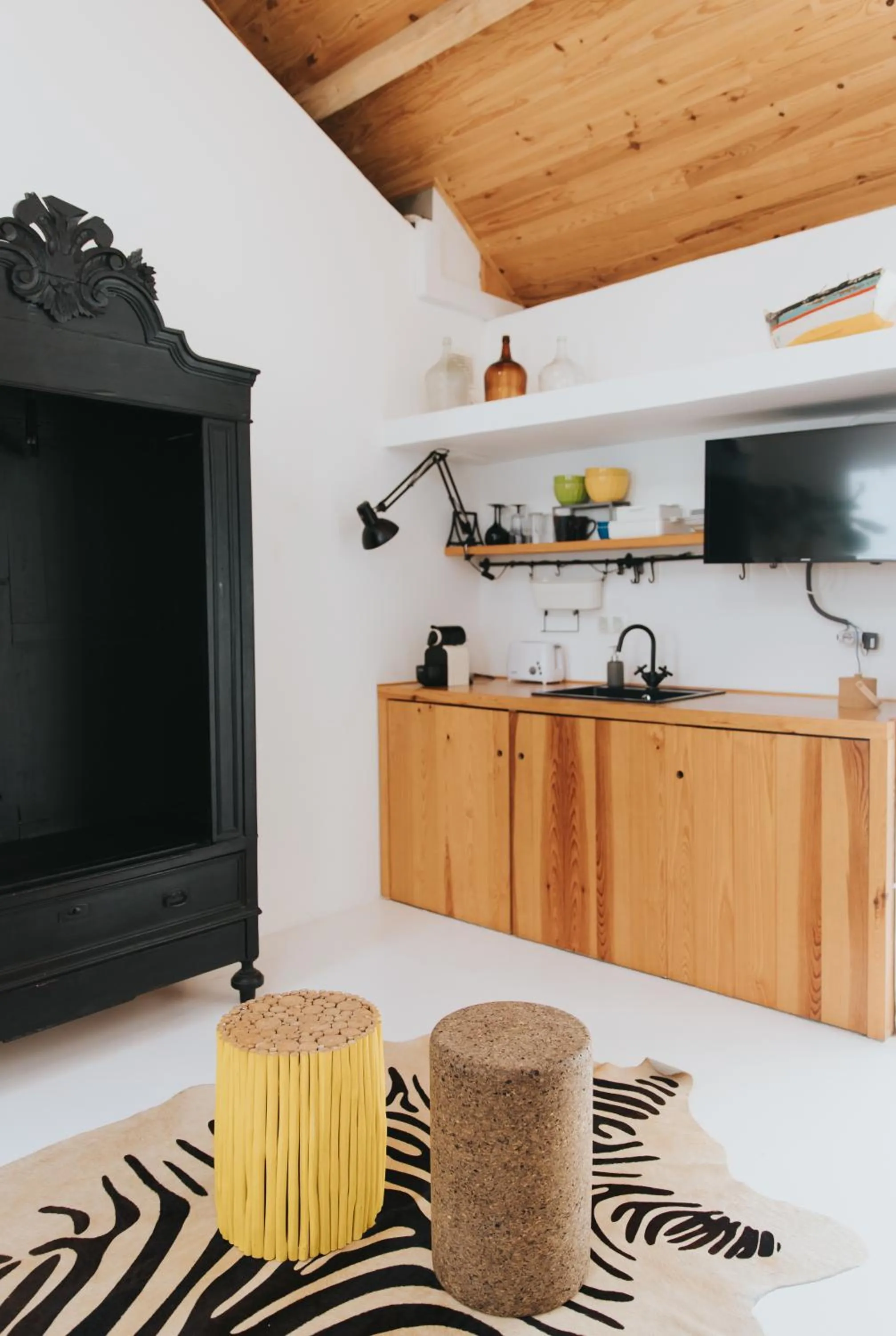 Kitchen or kitchenette in Senhora do Cabo Meco Homy Holidays