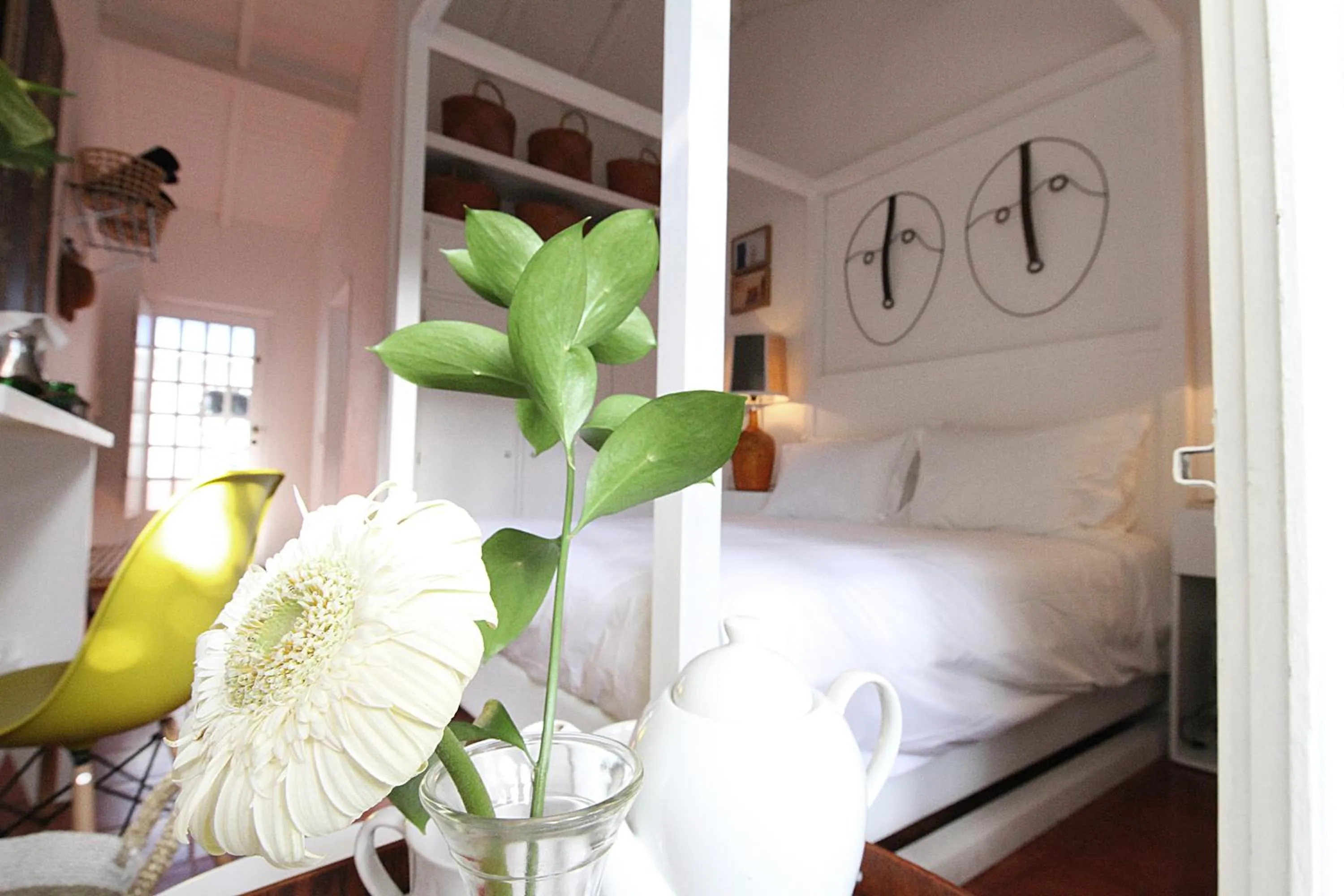 Decorative detail, Bed in Senhora do Cabo Meco Homy Holidays
