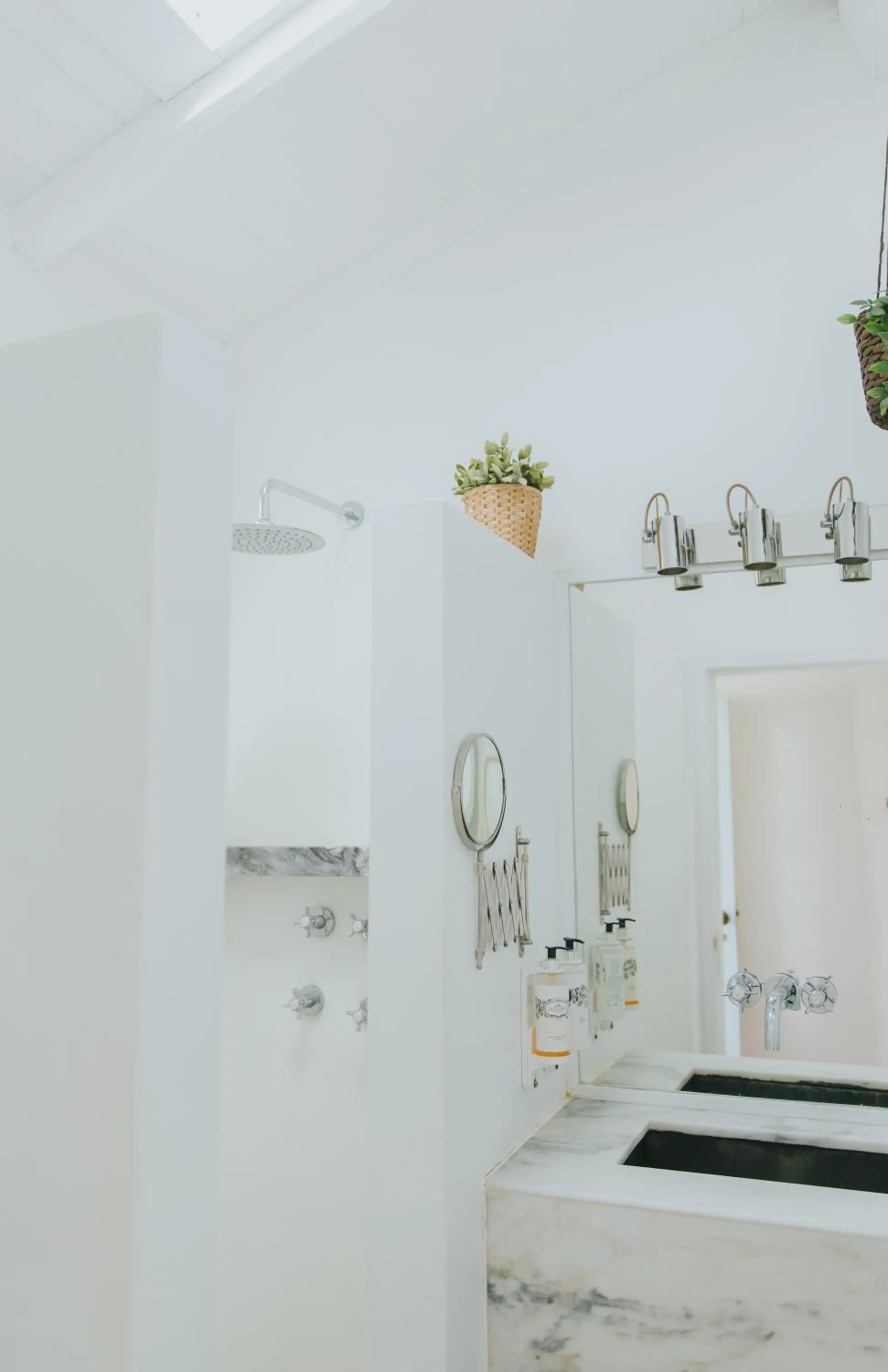 Bathroom in Senhora do Cabo Meco Homy Holidays