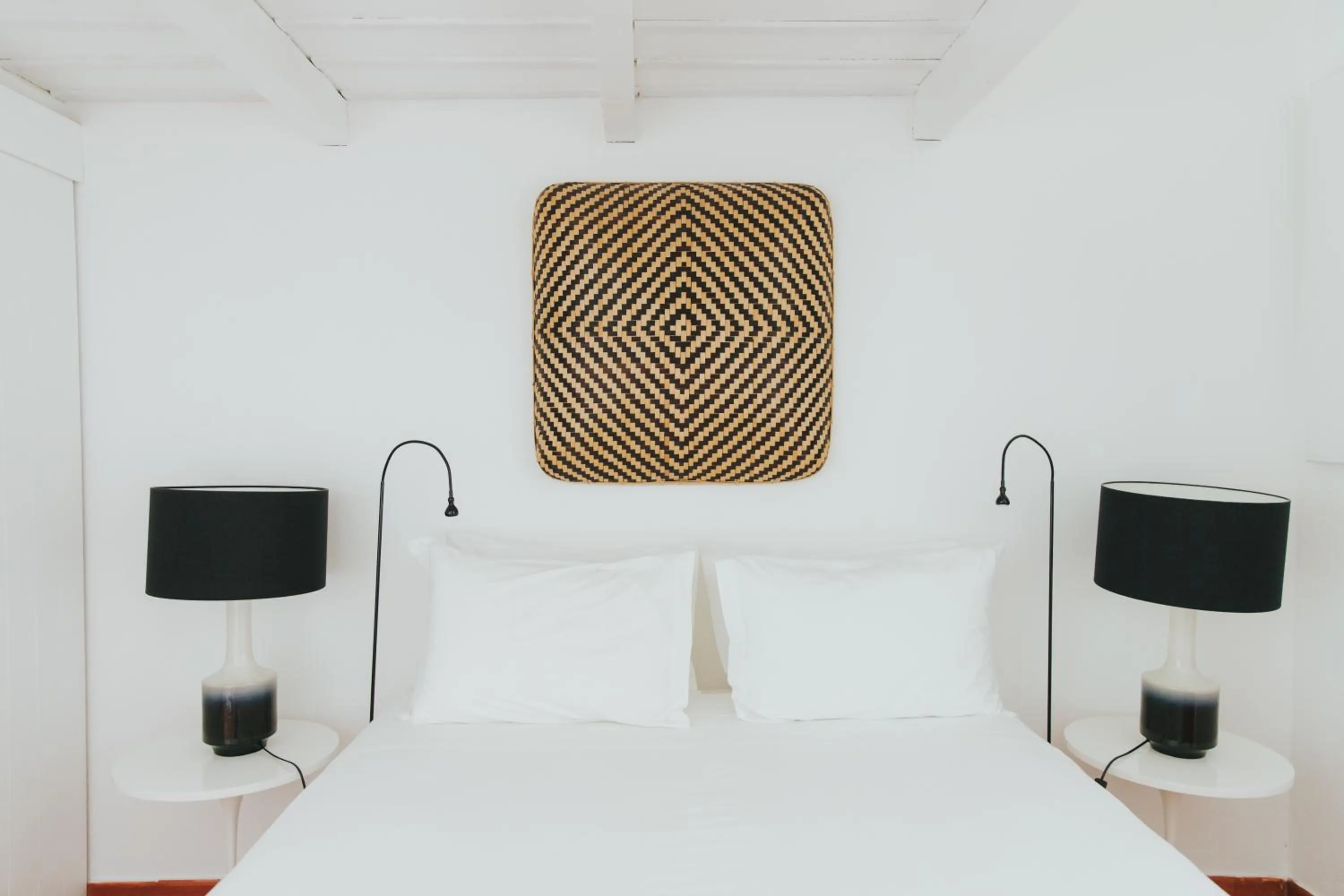 Bed in Senhora do Cabo Meco Homy Holidays