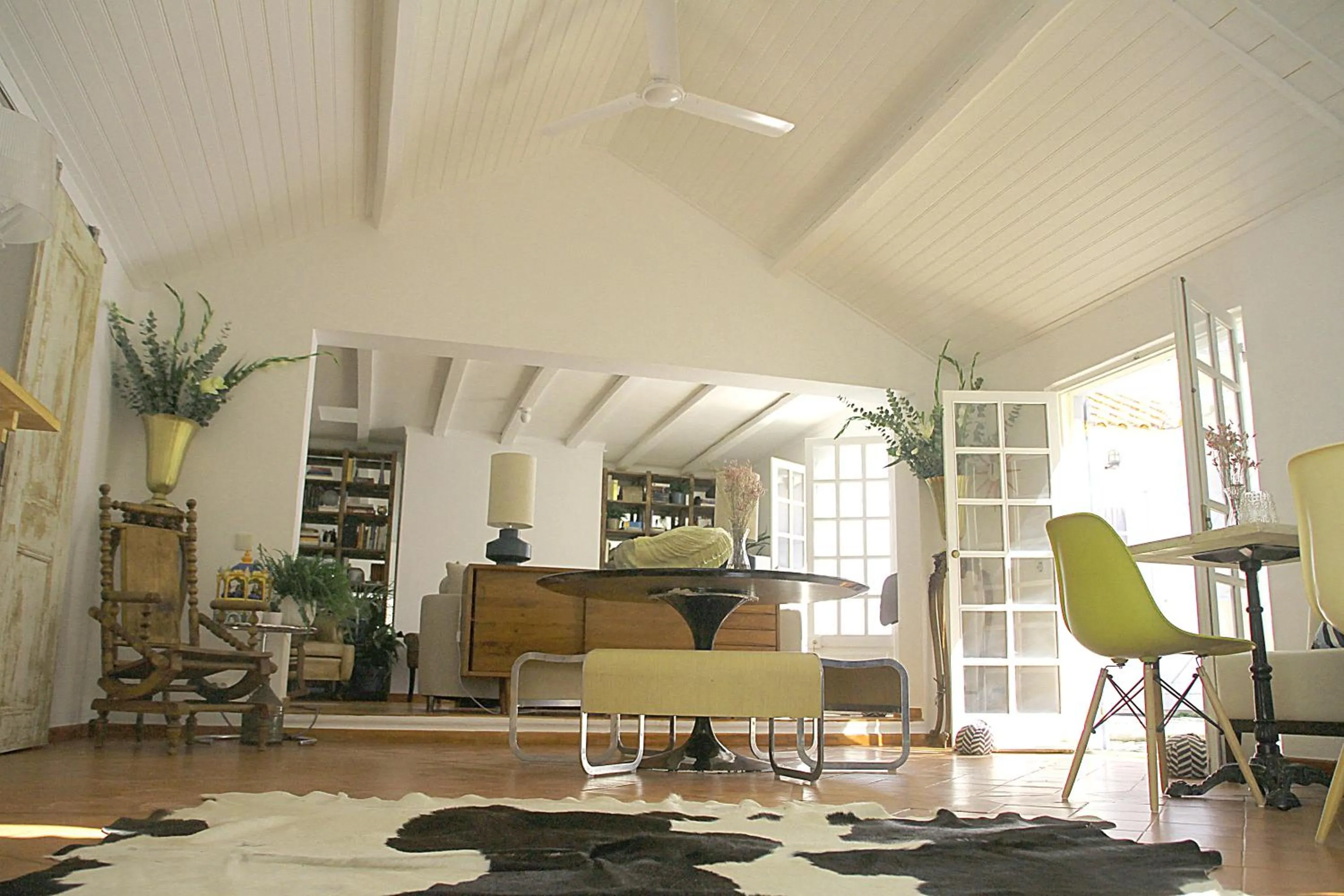 Photo of the whole room in Senhora do Cabo Meco Homy Holidays