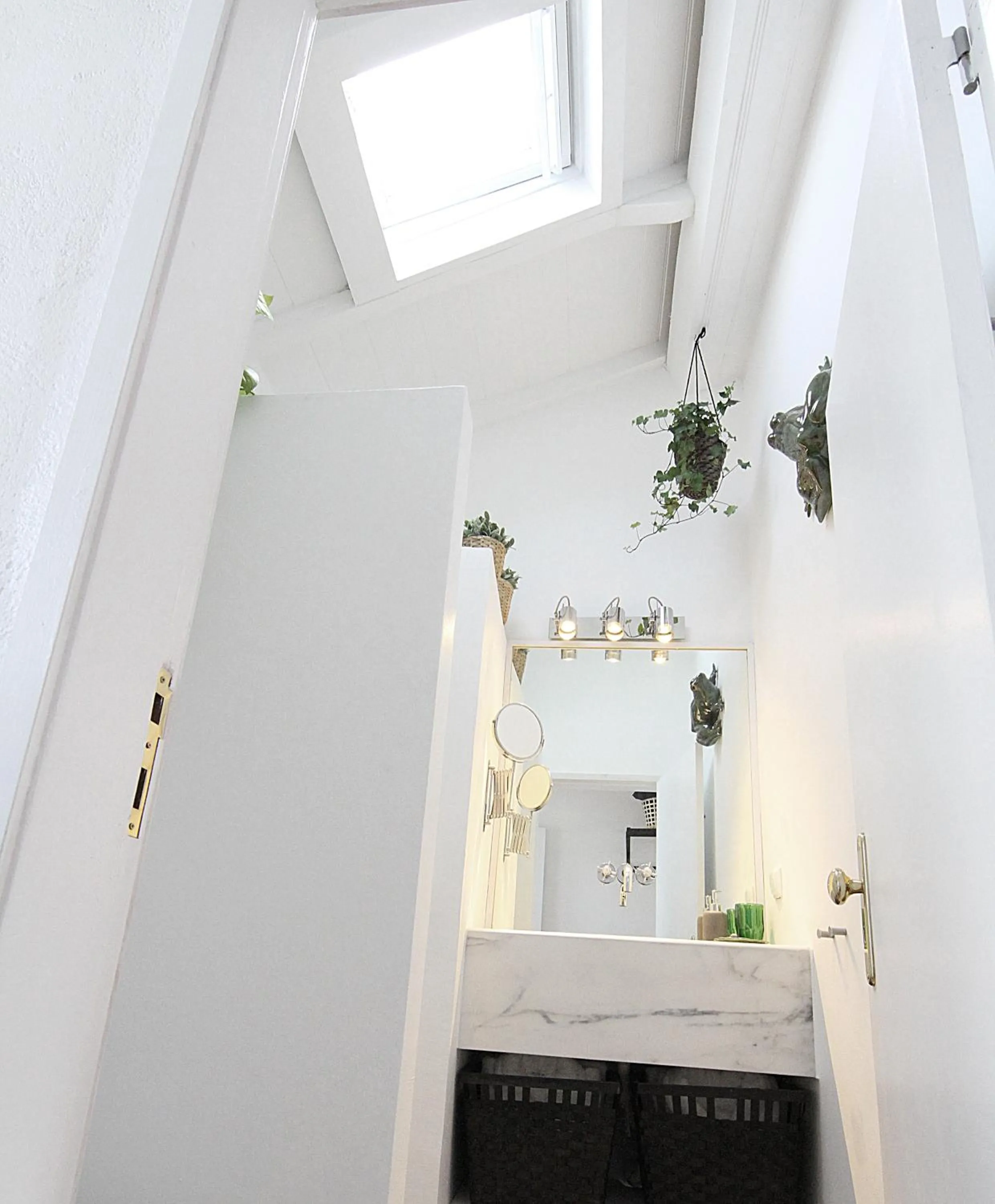 Bathroom in Senhora do Cabo Meco Homy Holidays