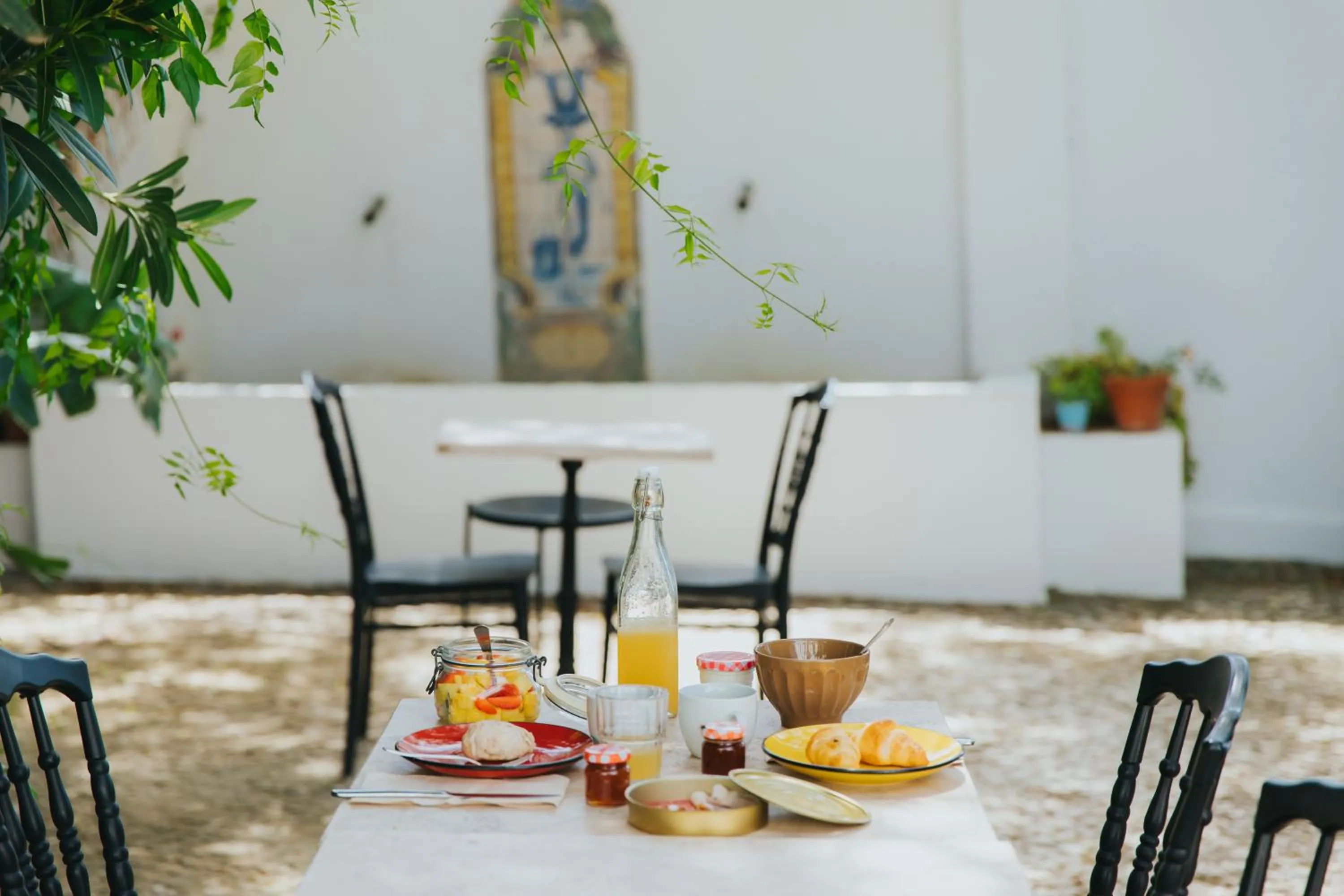Breakfast in Senhora do Cabo Meco Homy Holidays