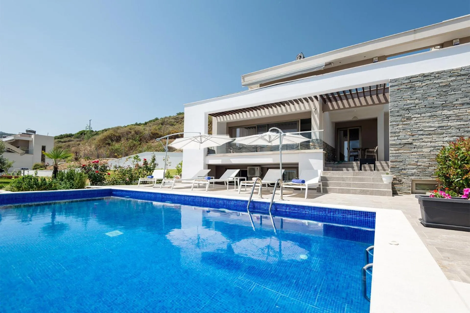Afisia Villas