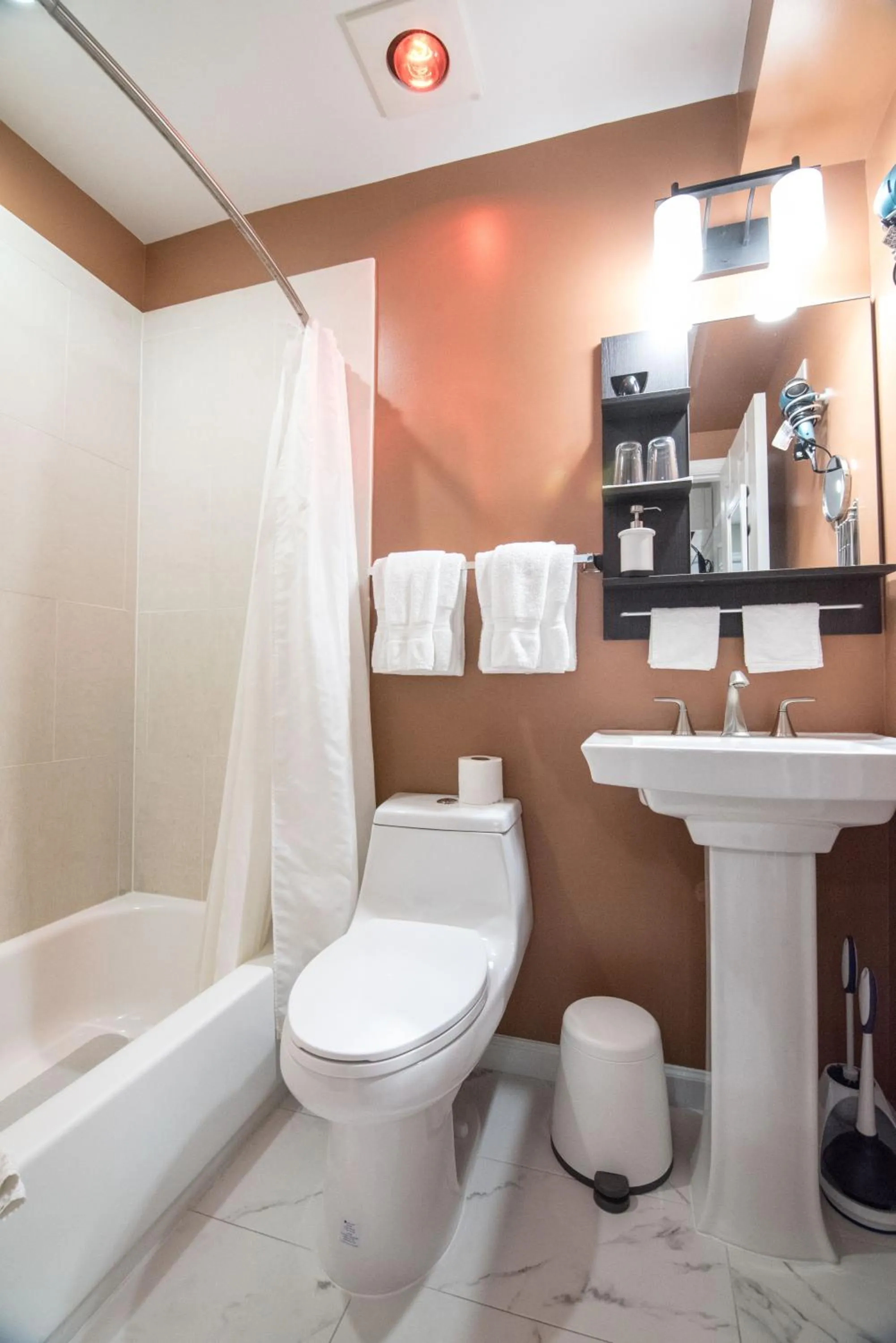 The Georgetown House Inn