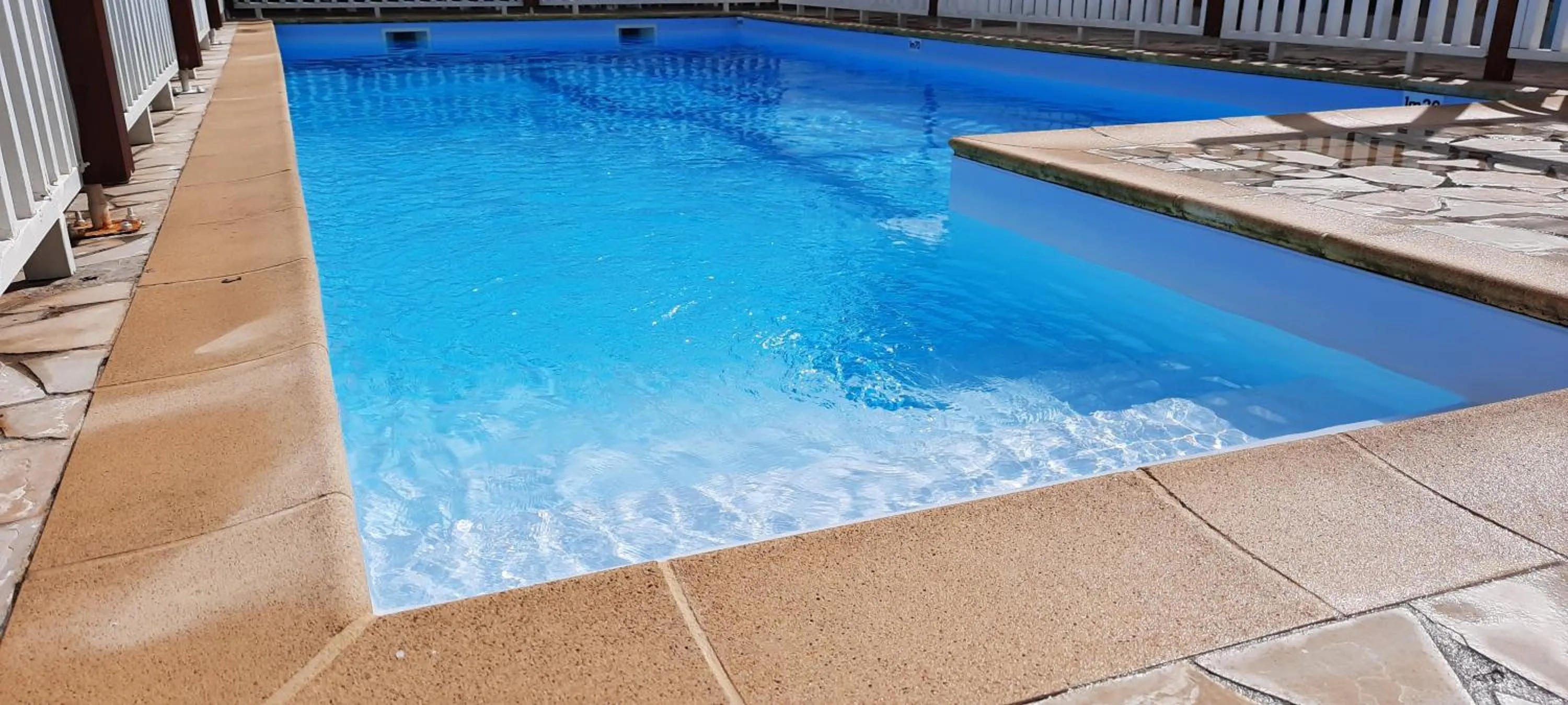 Swimming pool in Domaine De Titine