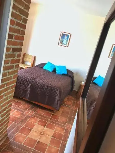 Twin Room with Private Bathroom in Hostal el Dulce Nombre Twin Room with Private Bathroom in Hostal el Dulce Nombre