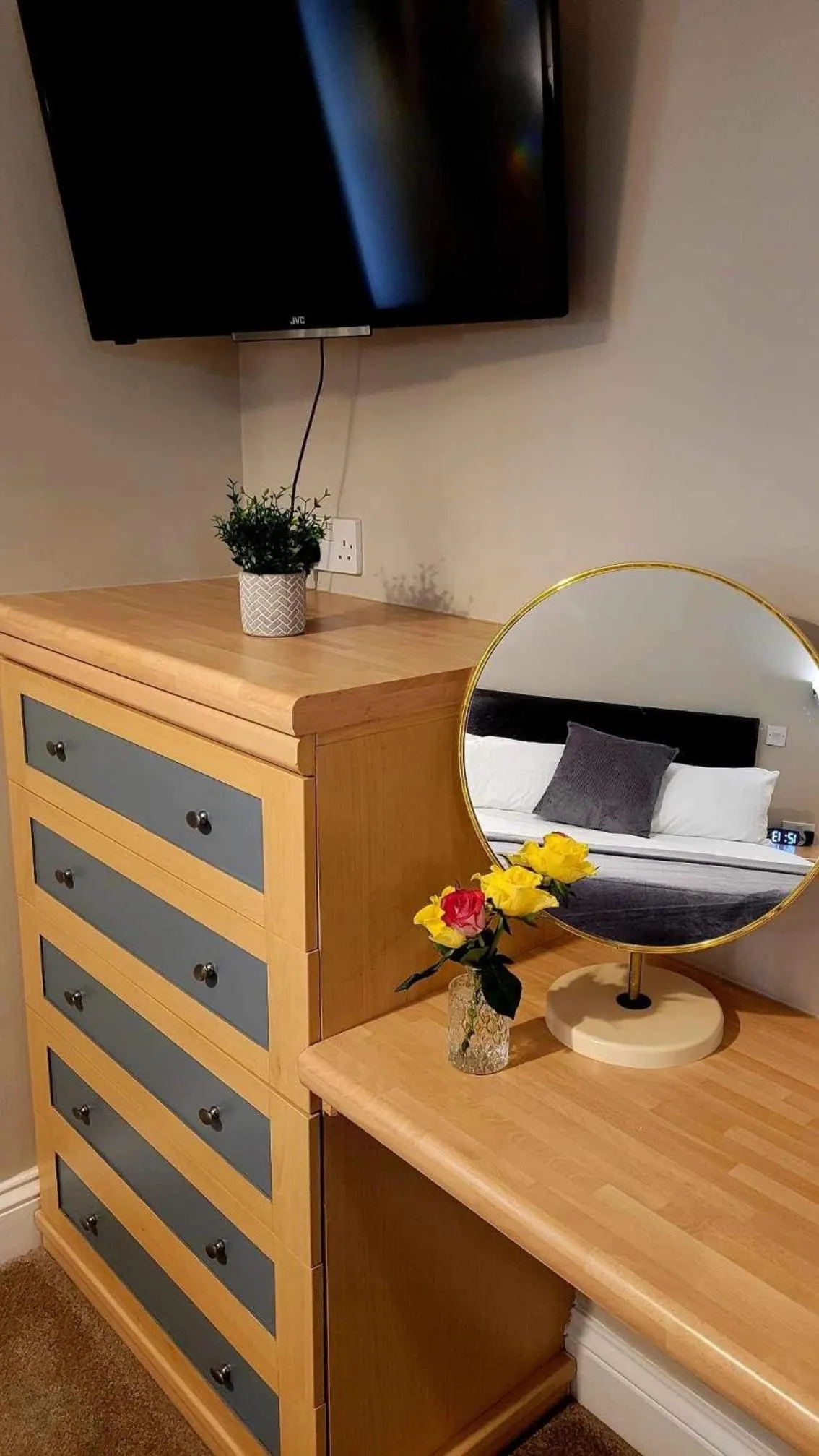 hair dresser in Church Farm Guest House