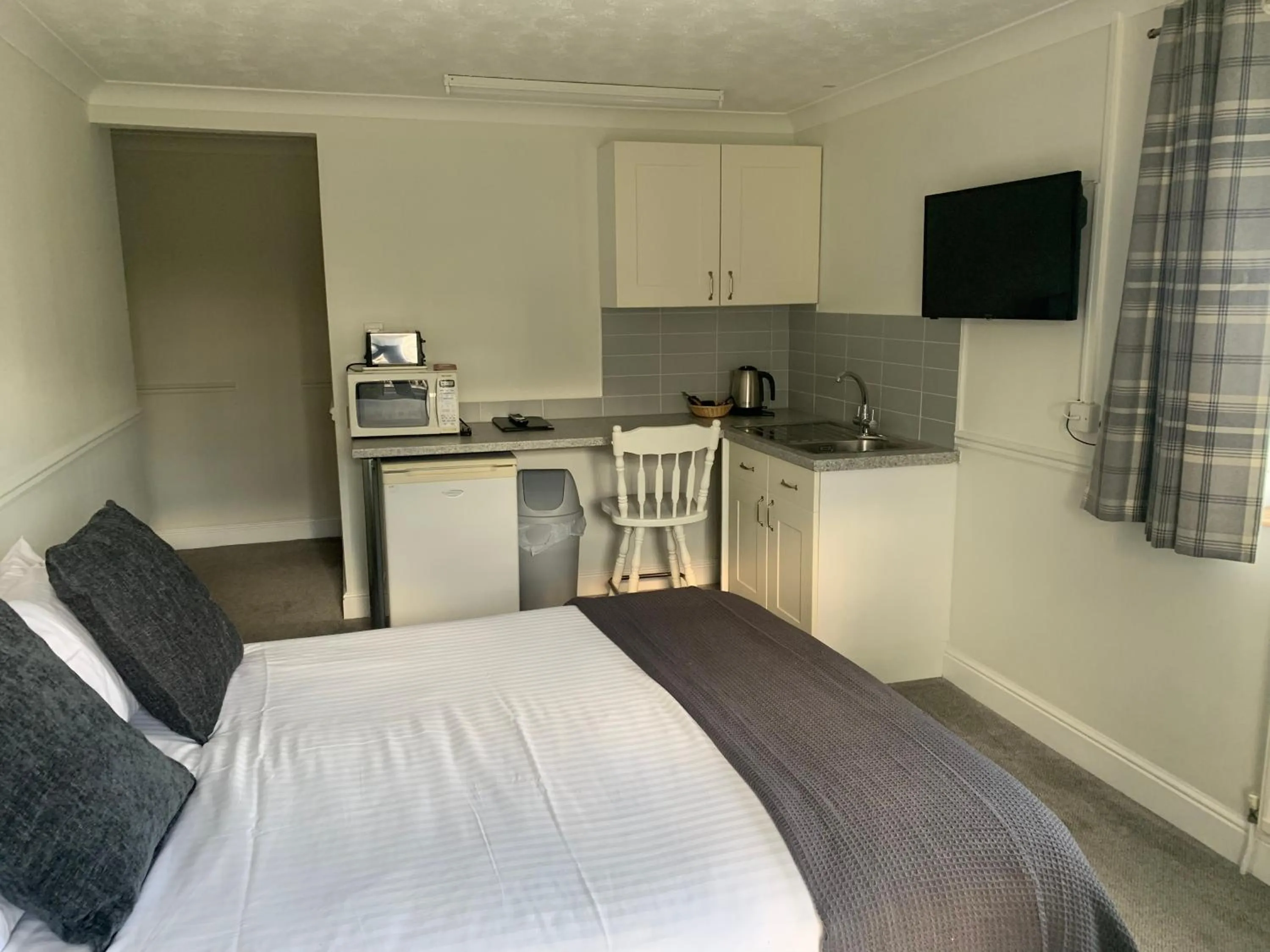 Photo of the whole room, Bed in Church Farm Guest House