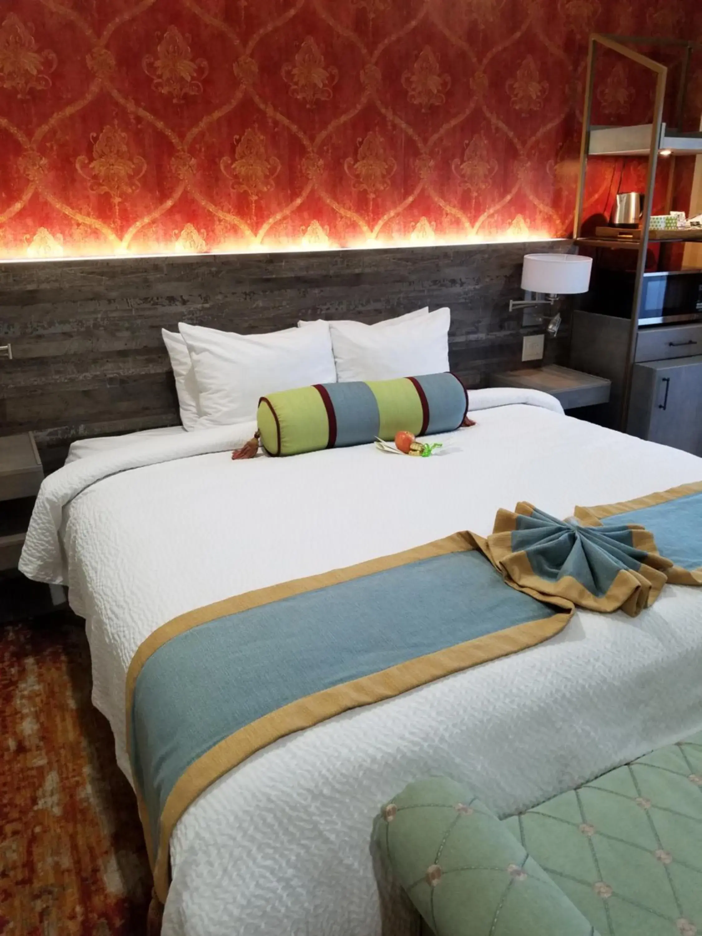 Bed in SenS Hotel & Vanne Bistro Berkeley Bed in SenS Hotel & Vanne Bistro Berkeley