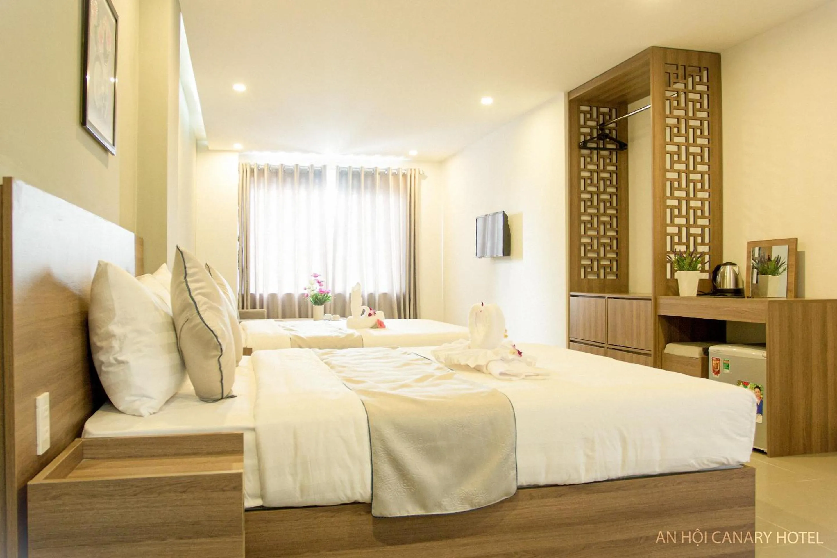 Bed in An Hoi Canary Hotel